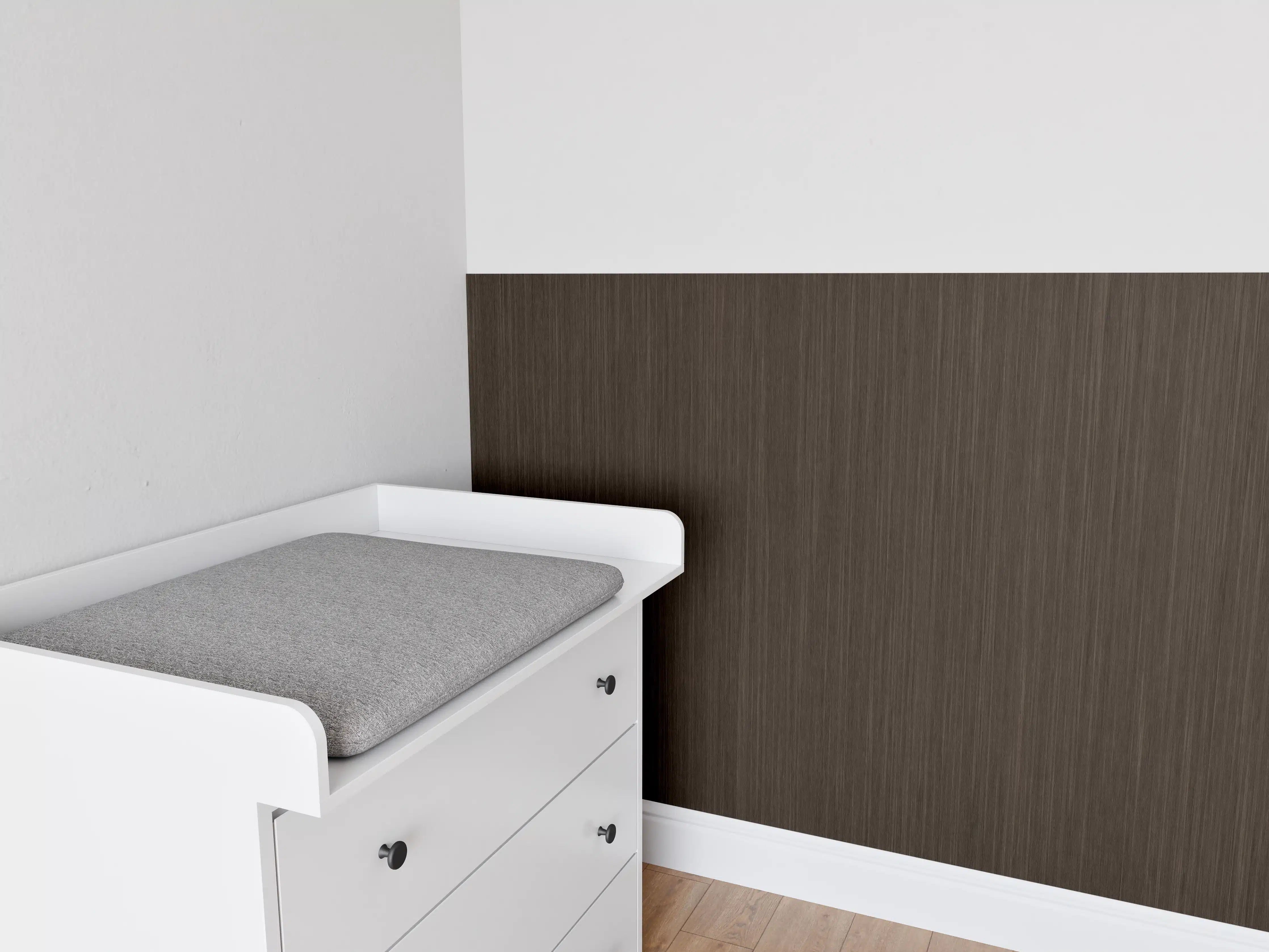 Babyzimmer Wandgestaltung - Dunkles strukturiertes Holz