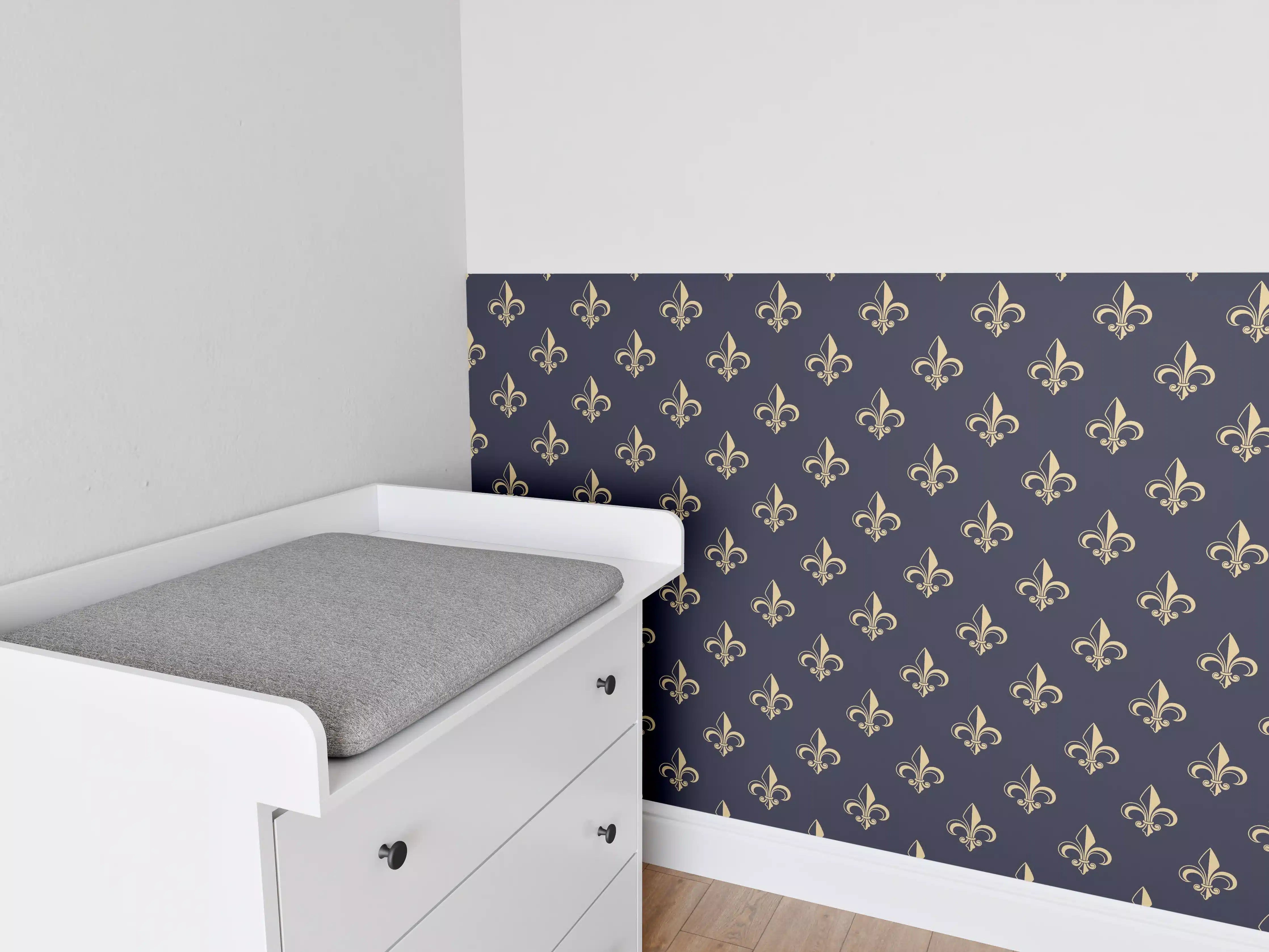 Babyzimmer Wandgestaltung - Edles Fleur-de-Lis Muster Dunkelblau