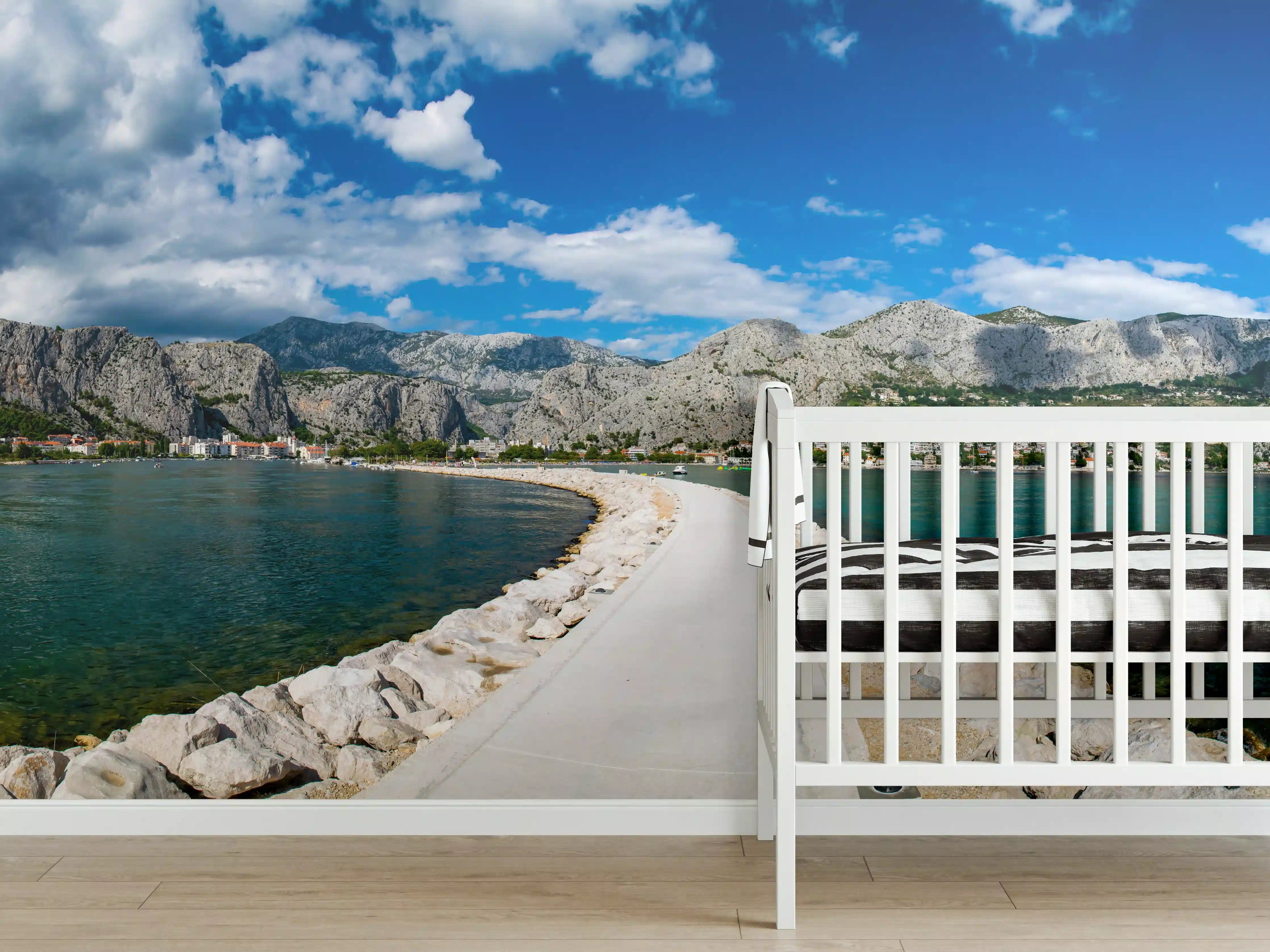 Babyzimmer Wandgestaltung - Ein Panoramabild von Omis - Kroatien