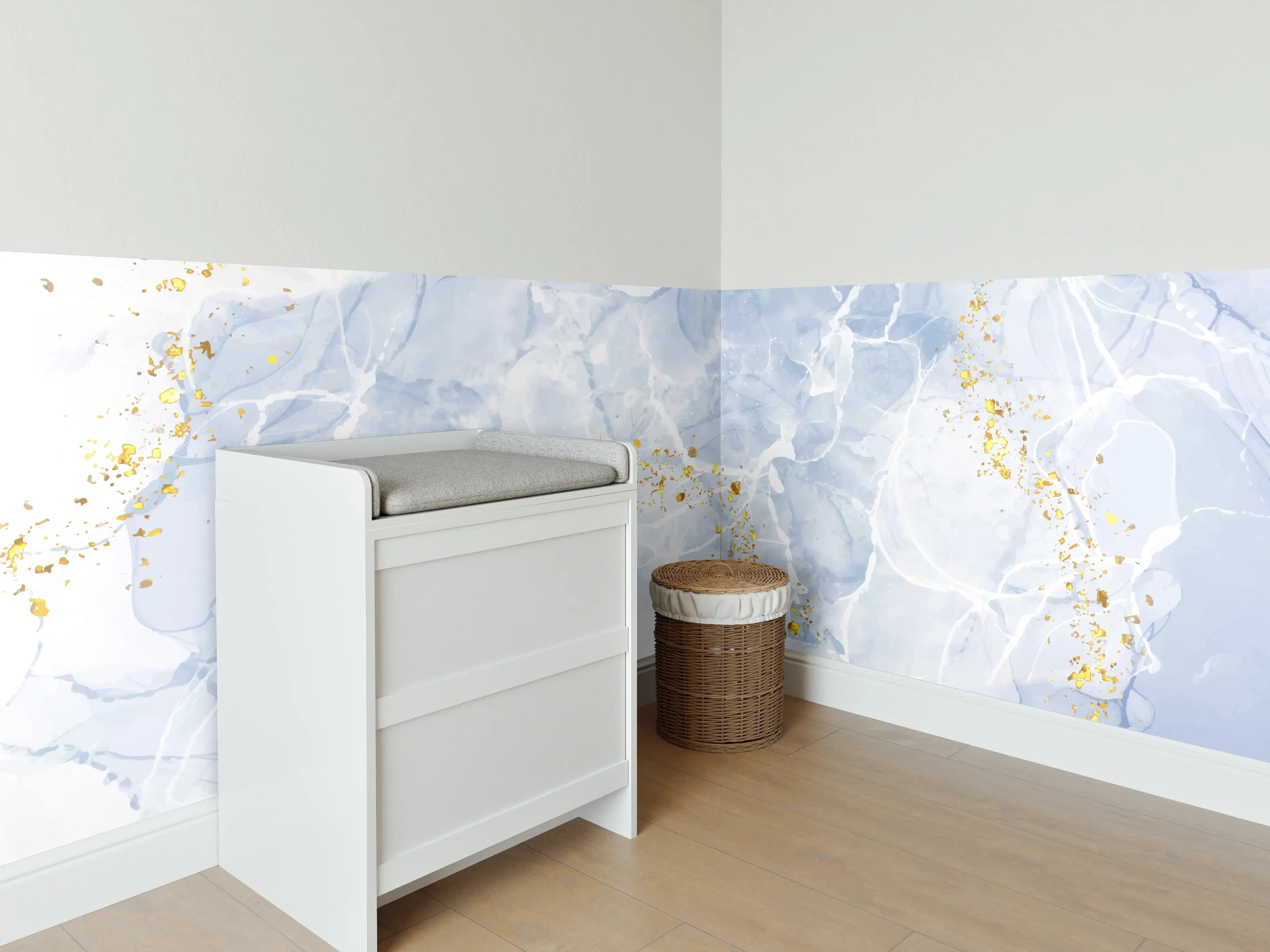 Babyzimmer Wandgestaltung - Eisiges Blau mit Goldakzenten