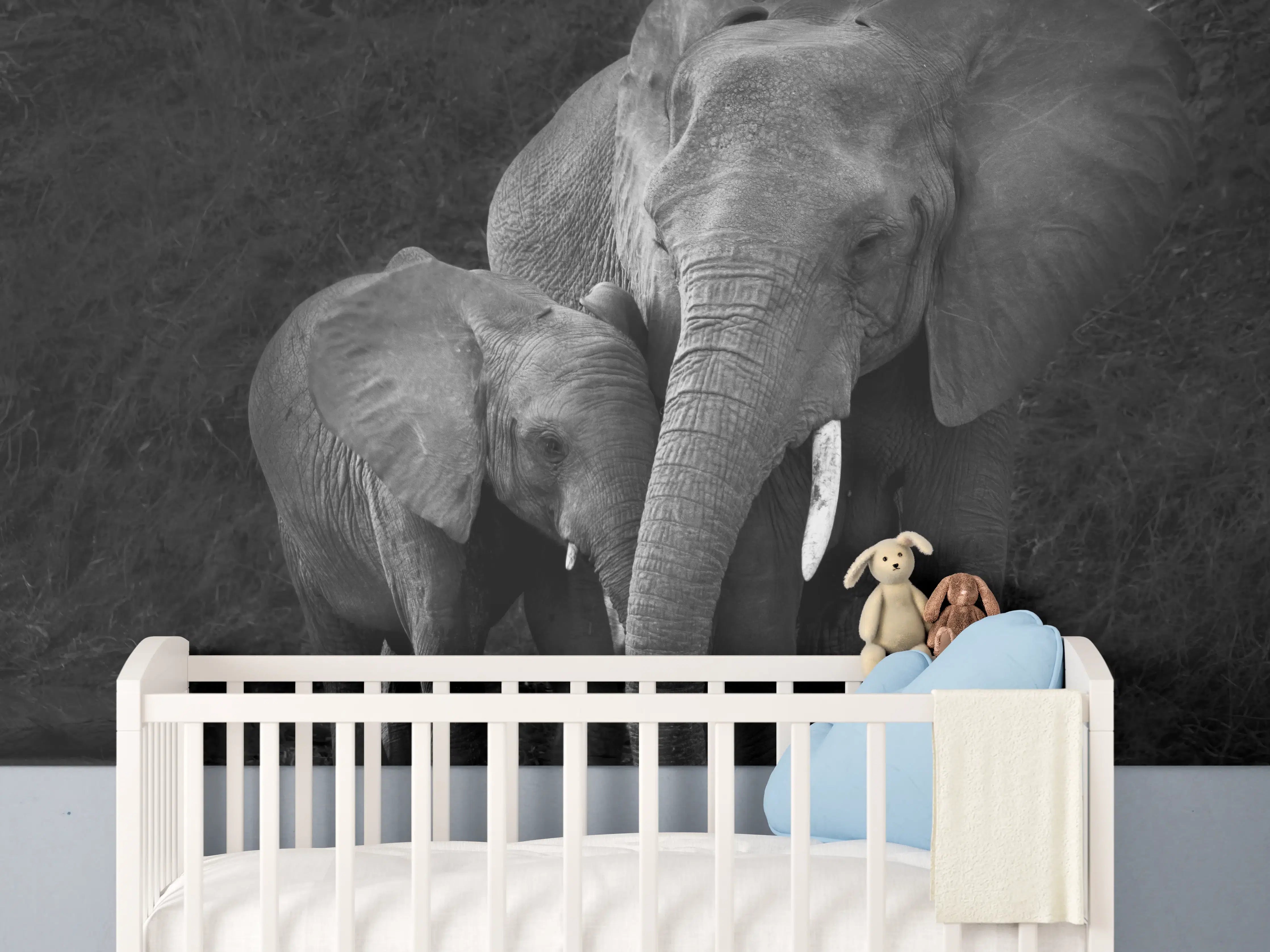 Babyzimmer Wandgestaltung - Elefanten in der Natur - schwarz-weiß