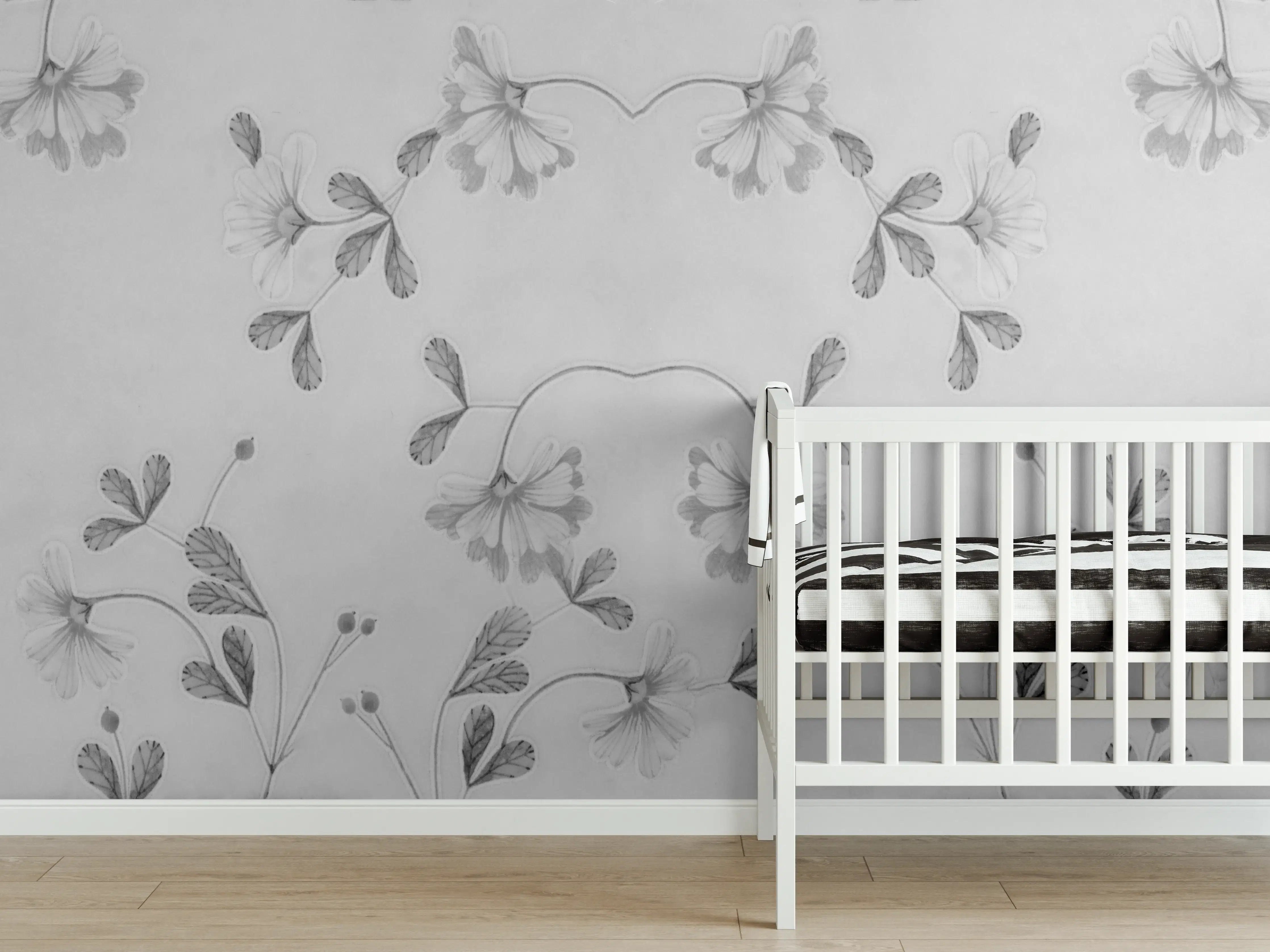 Babyzimmer Wandgestaltung - Elegante Grau-Weiße Blumenmuster