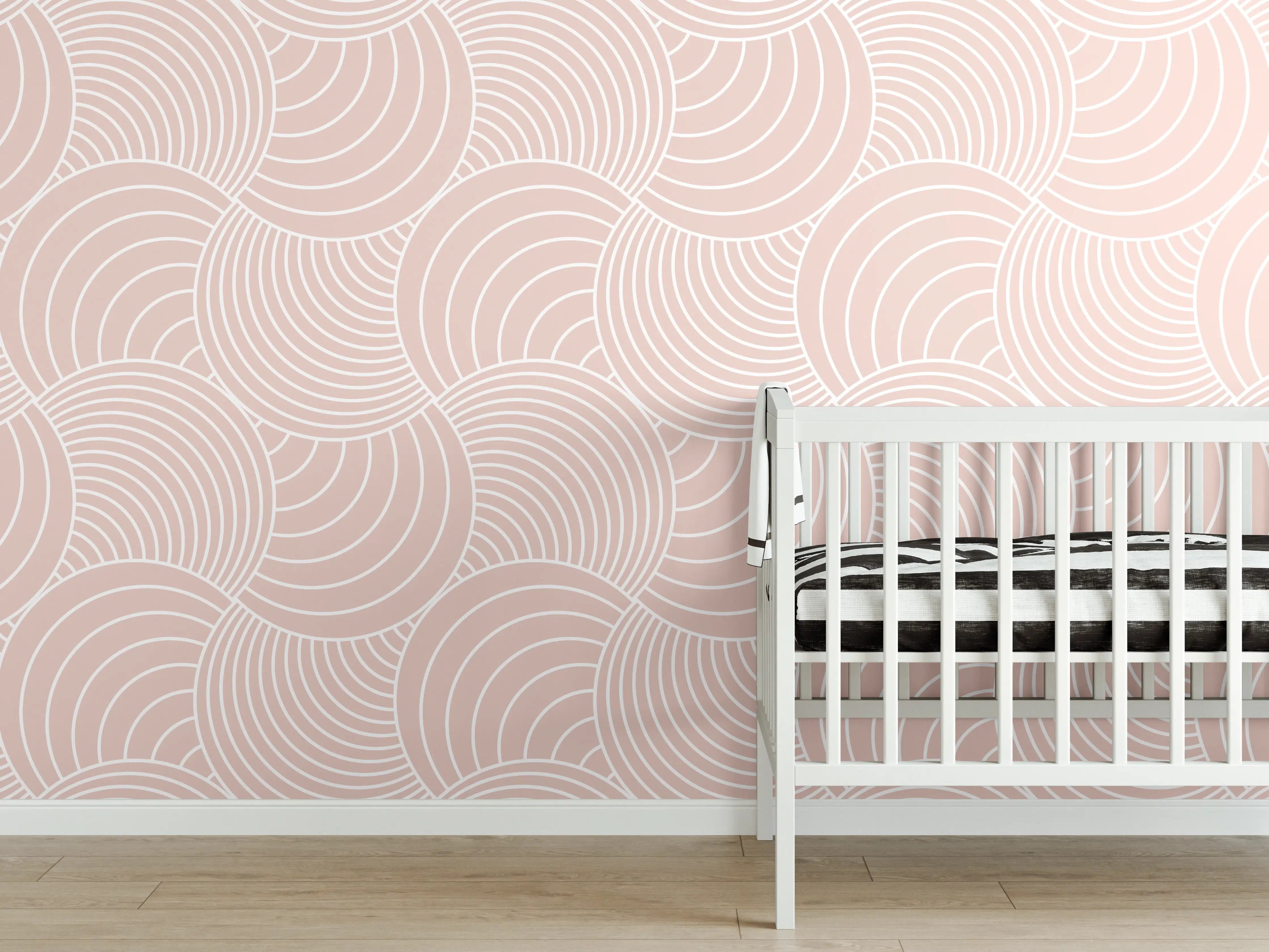 Babyzimmer Wandgestaltung - Elegante Weiß-Grau-Marmorierung mit feinen Nuancen