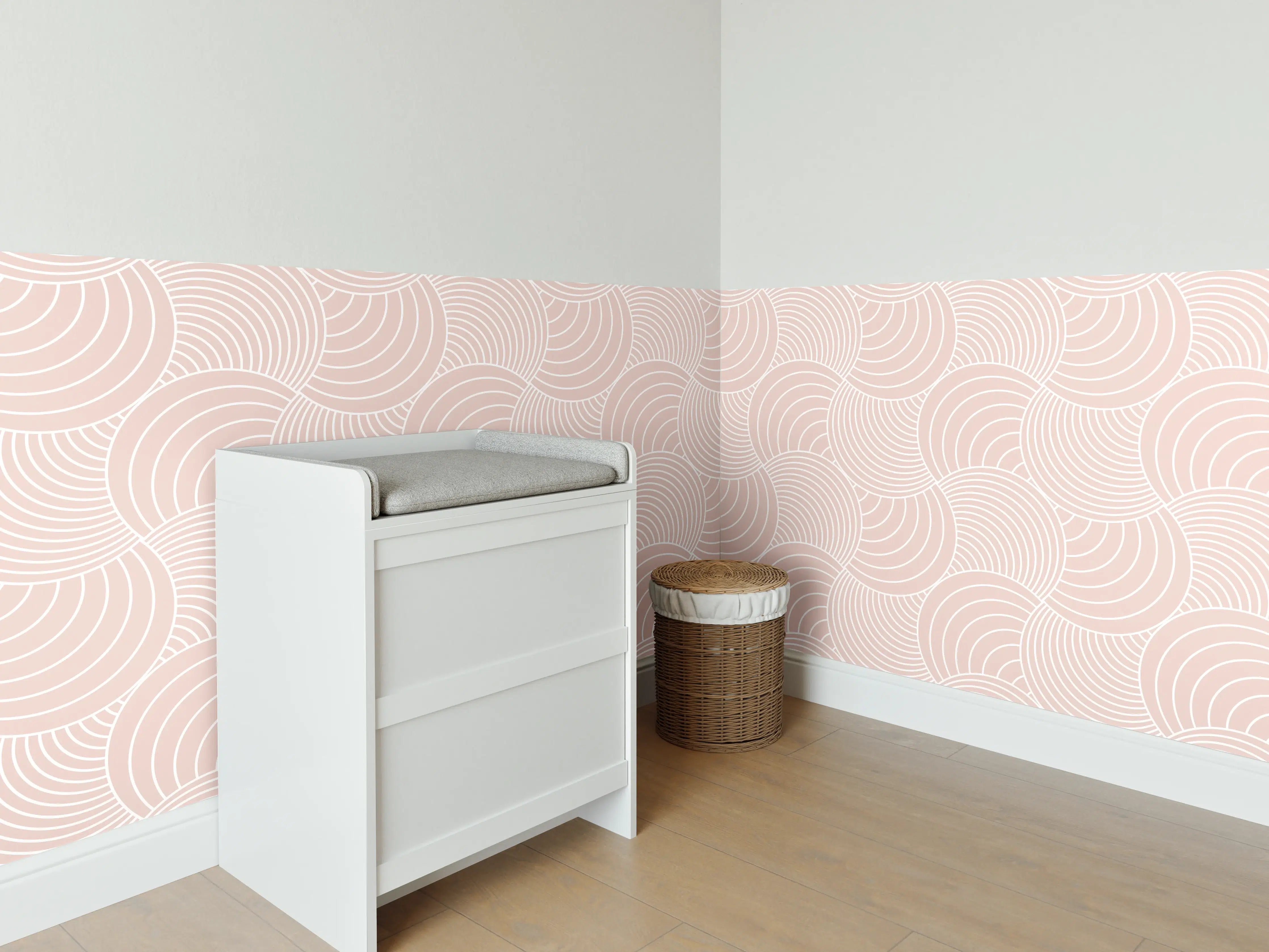 Babyzimmer Wandgestaltung - Elegante Weiß-Grau-Marmorierung mit feinen Nuancen