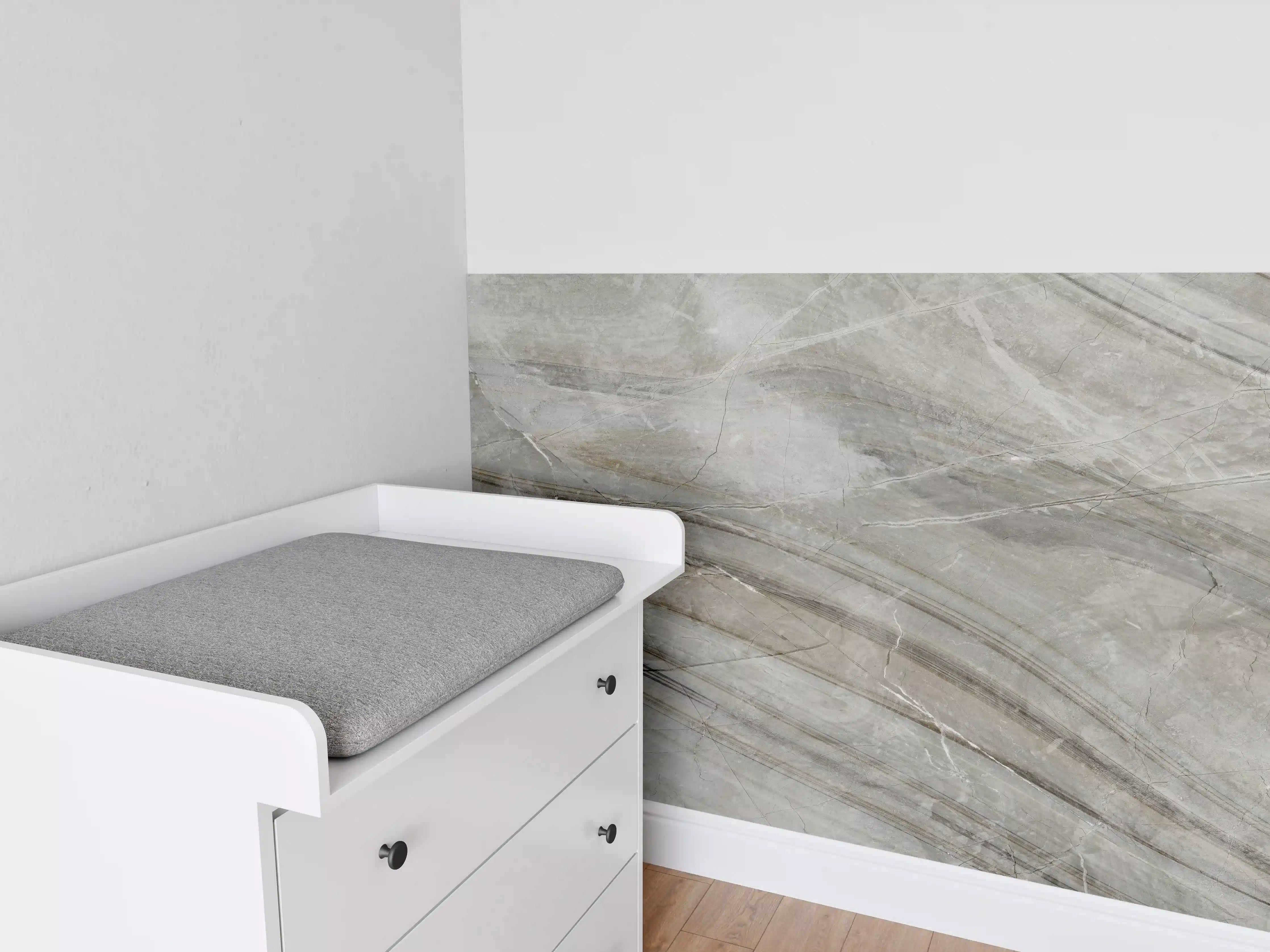 Babyzimmer Wandgestaltung - Emperador-Marmor