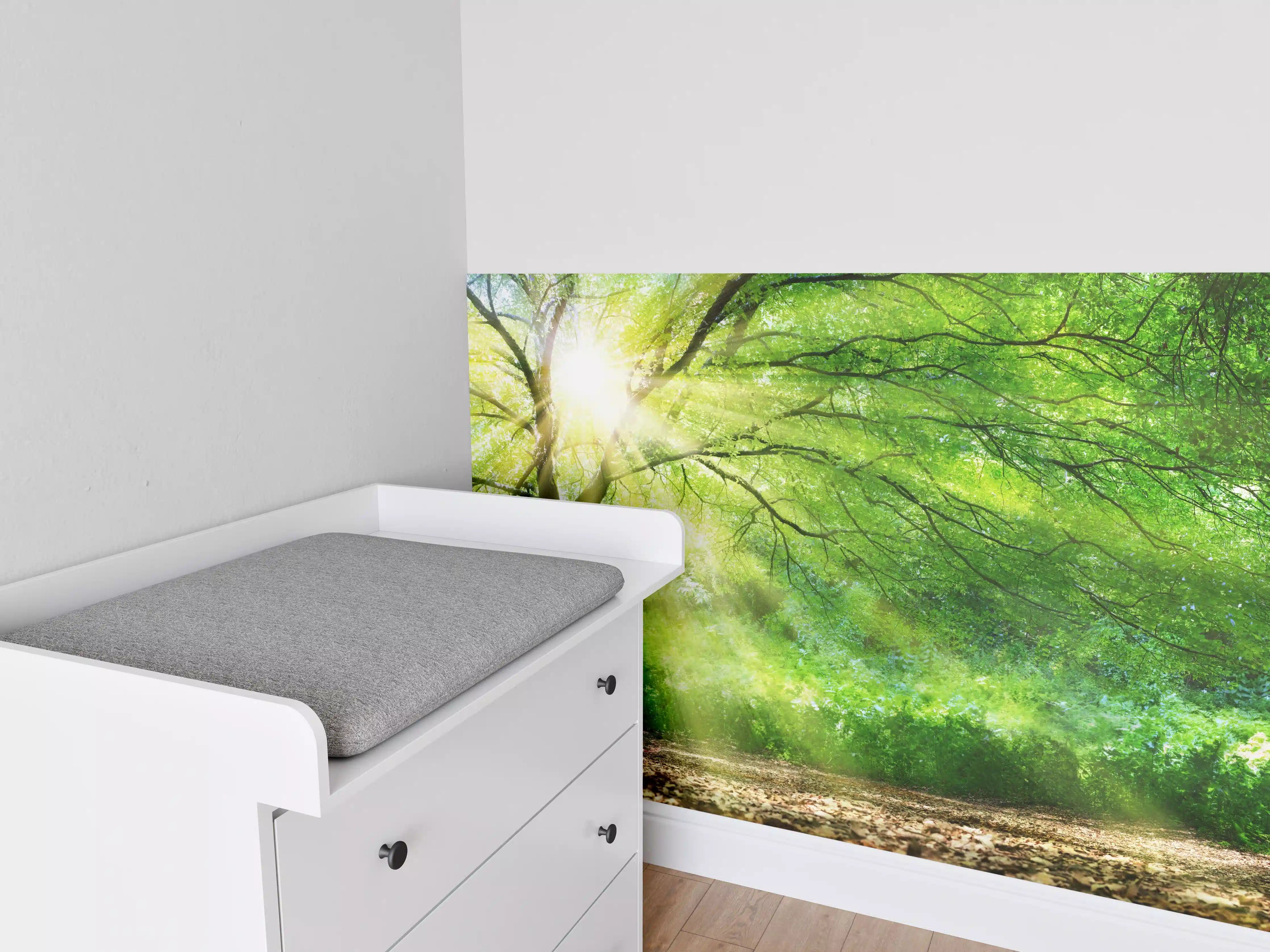 Babyzimmer Wandgestaltung - Energiegeladener Wald