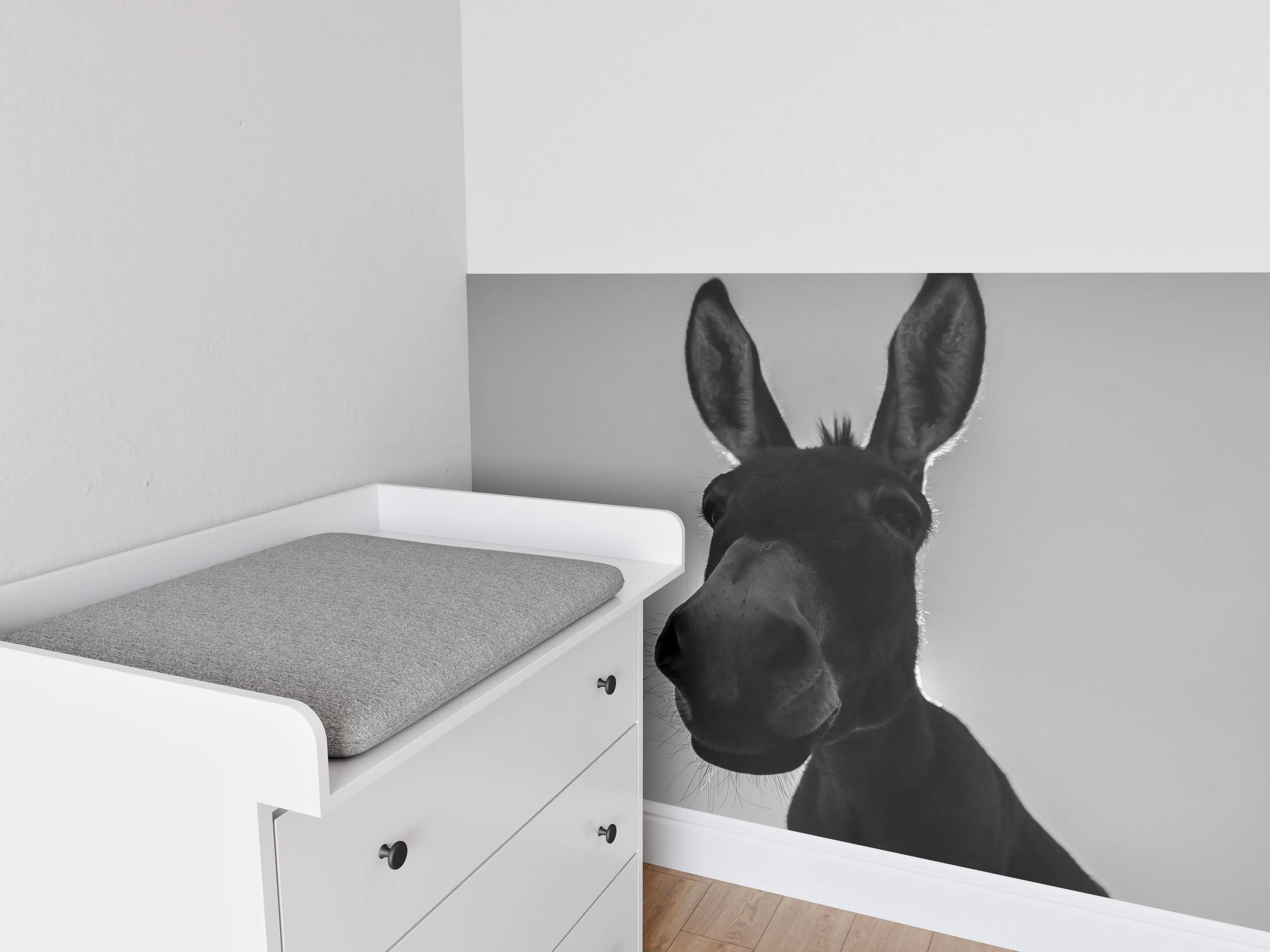 Babyzimmer Wandgestaltung - Esel - schwarz-weiß