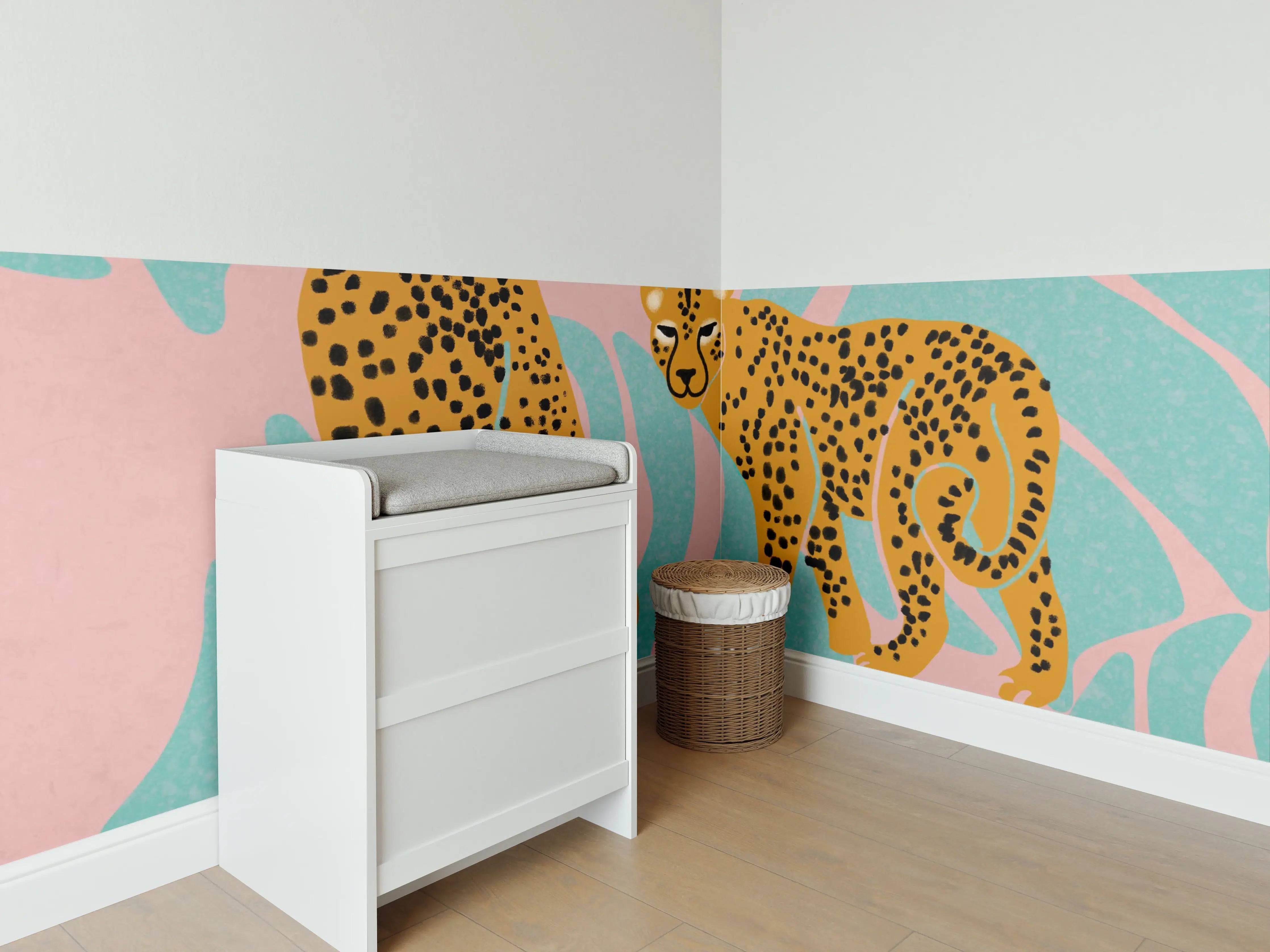 Babyzimmer Wandgestaltung - Exotische Leoparden im Dschungel