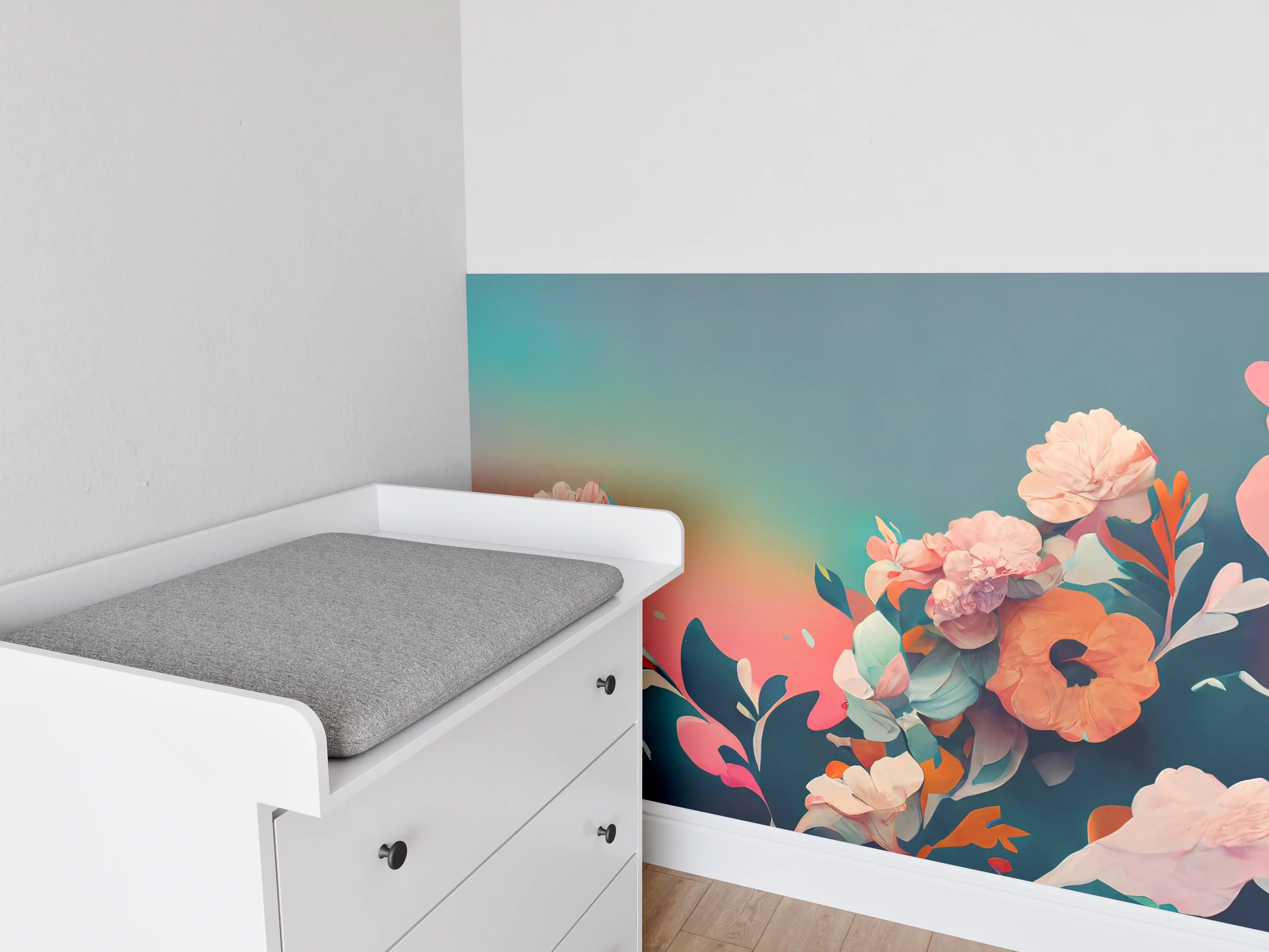 Babyzimmer Wandgestaltung - Farbenfrohe Blumenkomposition in sanften Tönen
