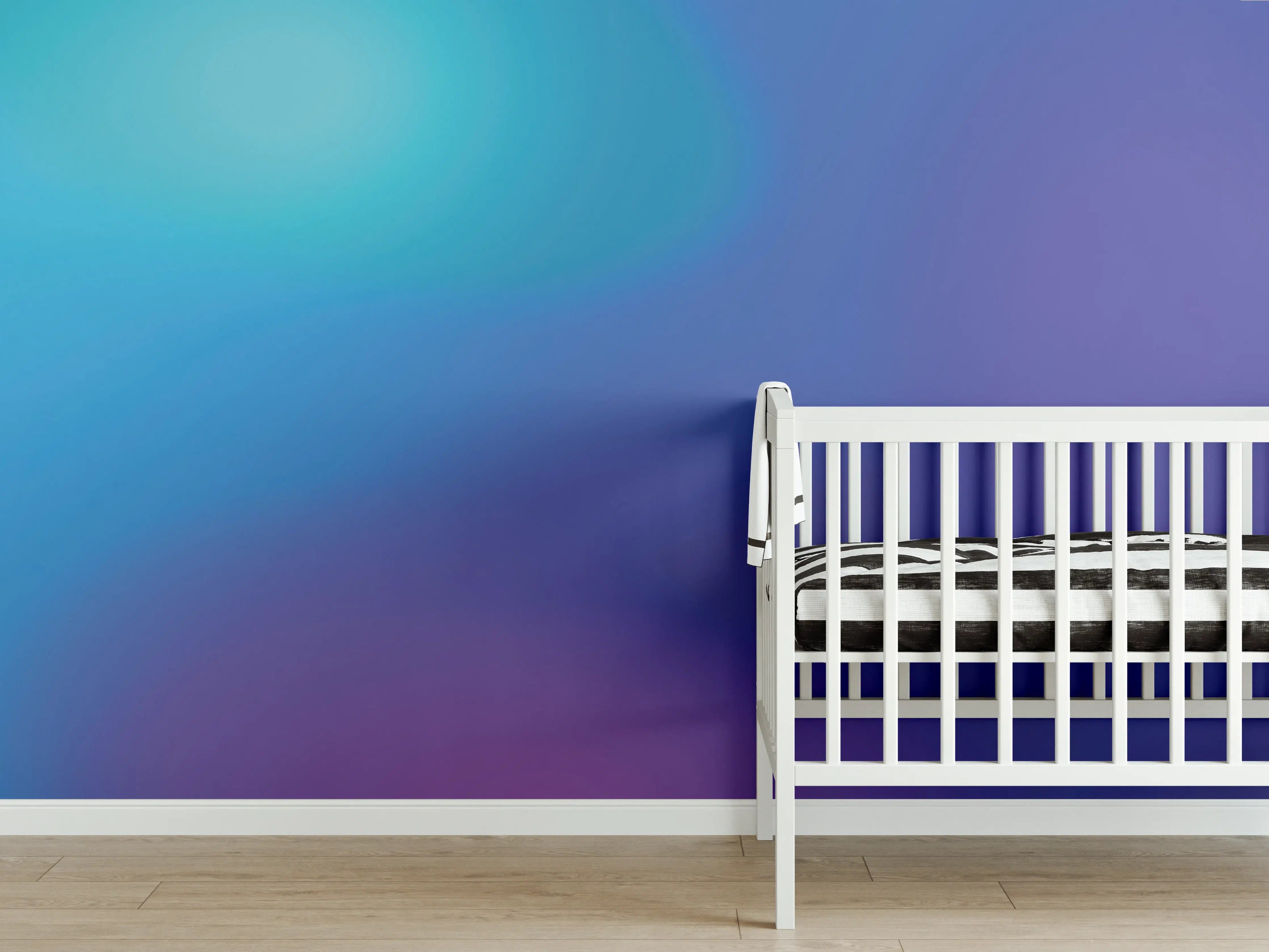 Babyzimmer Wandgestaltung - Farbverlauf in Blau-Lila