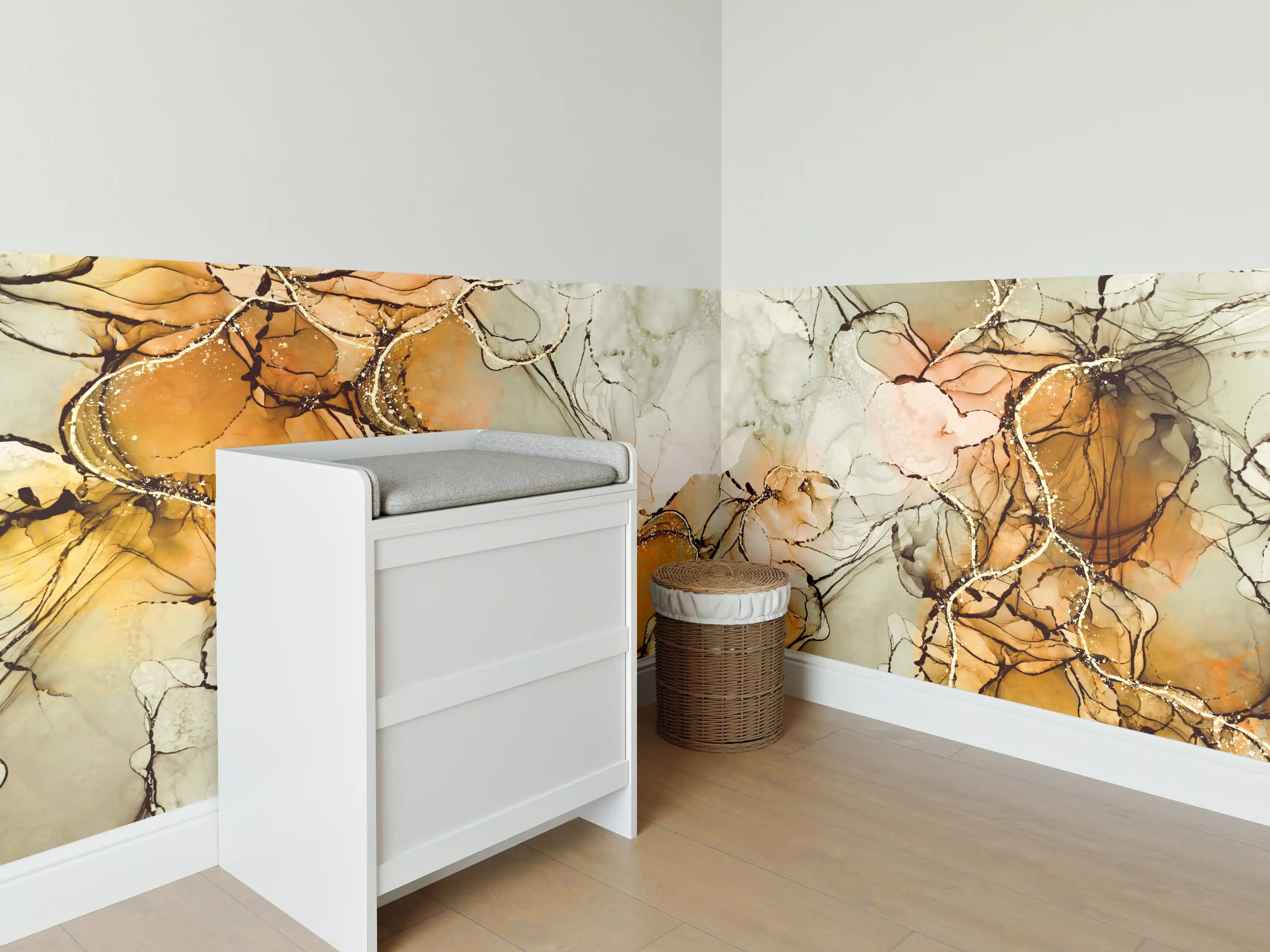 Babyzimmer Wandgestaltung - Flüssige Tinte mit Goldelementen