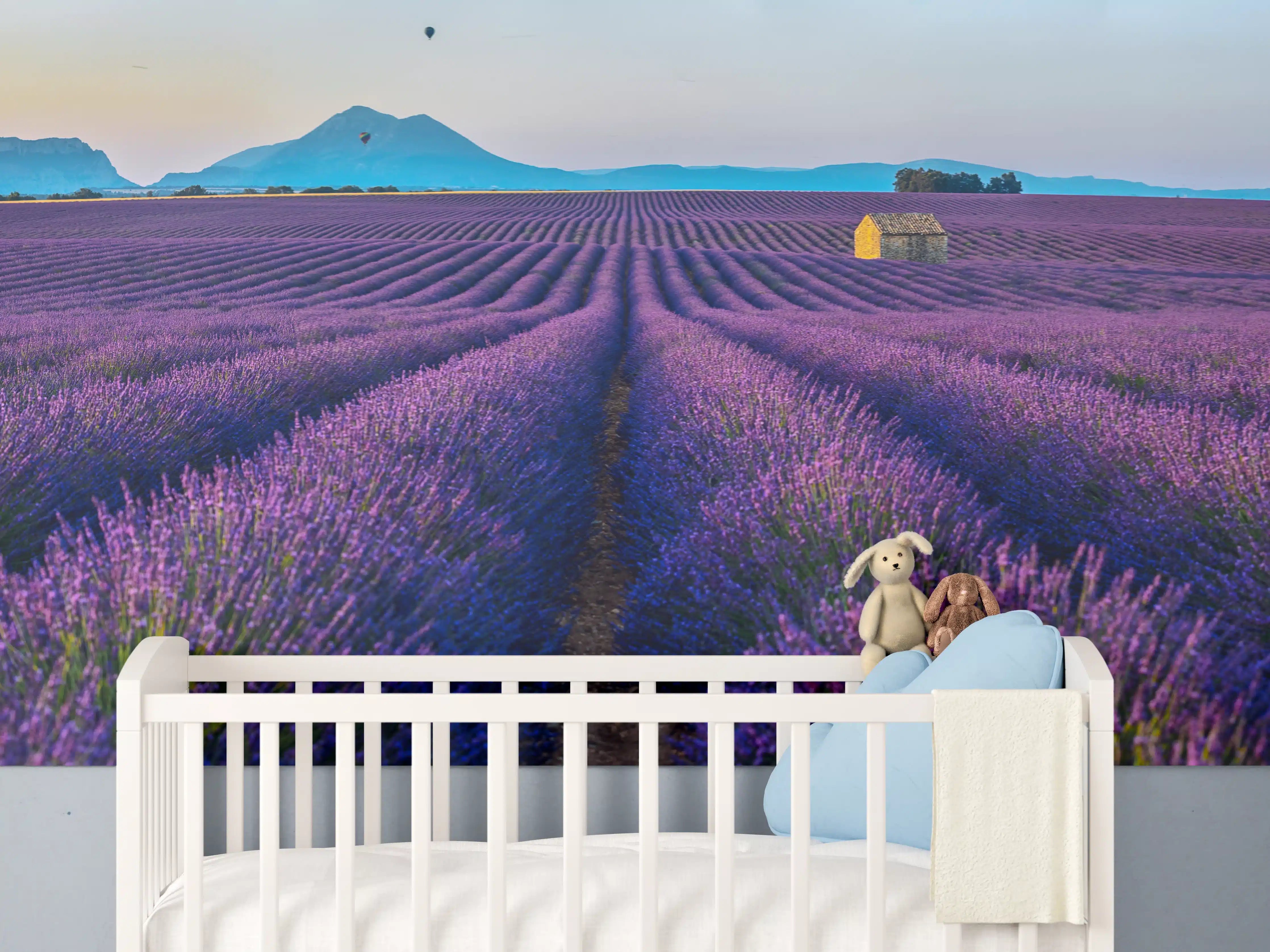 Babyzimmer Wandgestaltung - Französische Lavendelfelder