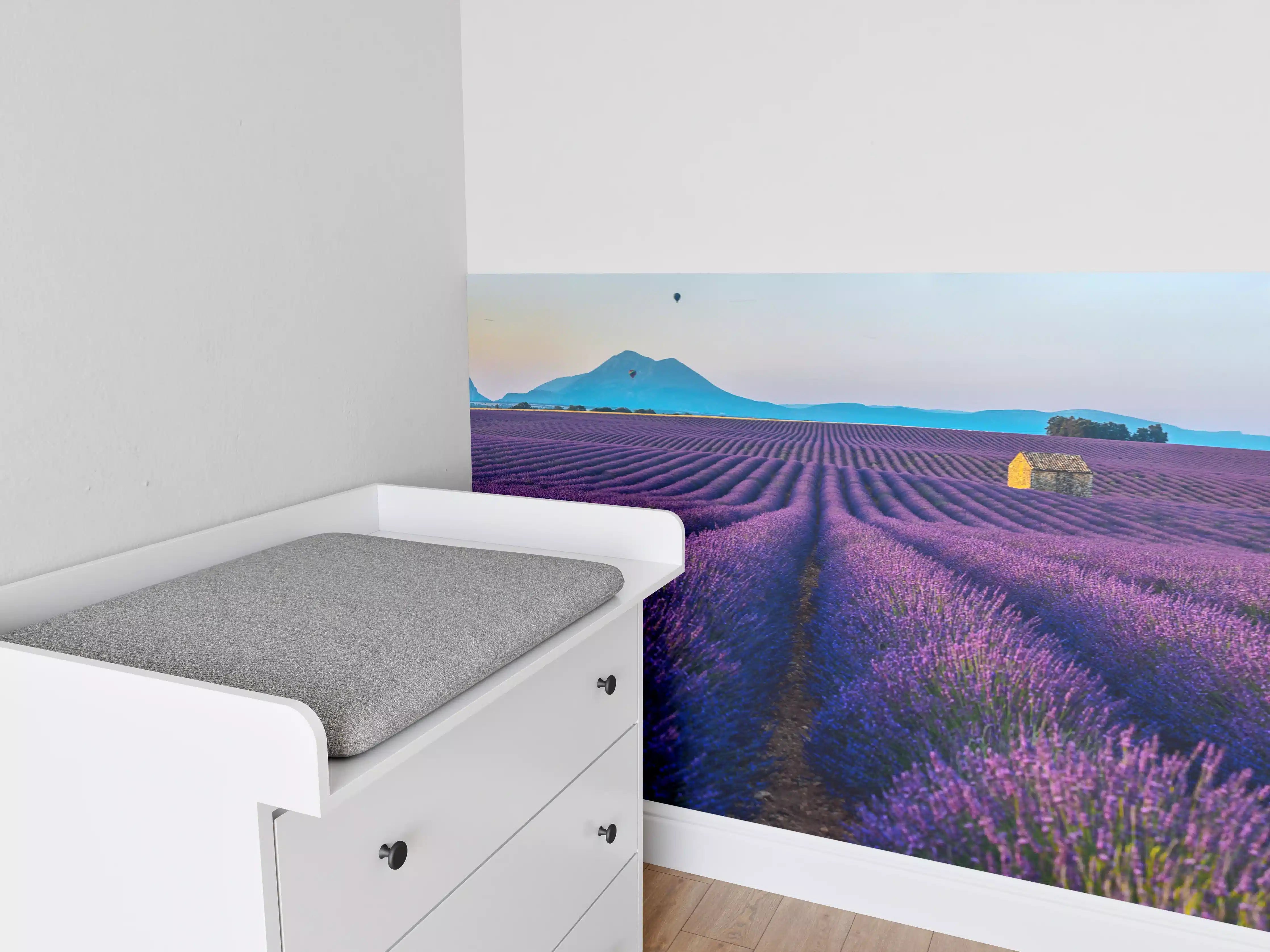 Babyzimmer Wandgestaltung - Französische Lavendelfelder