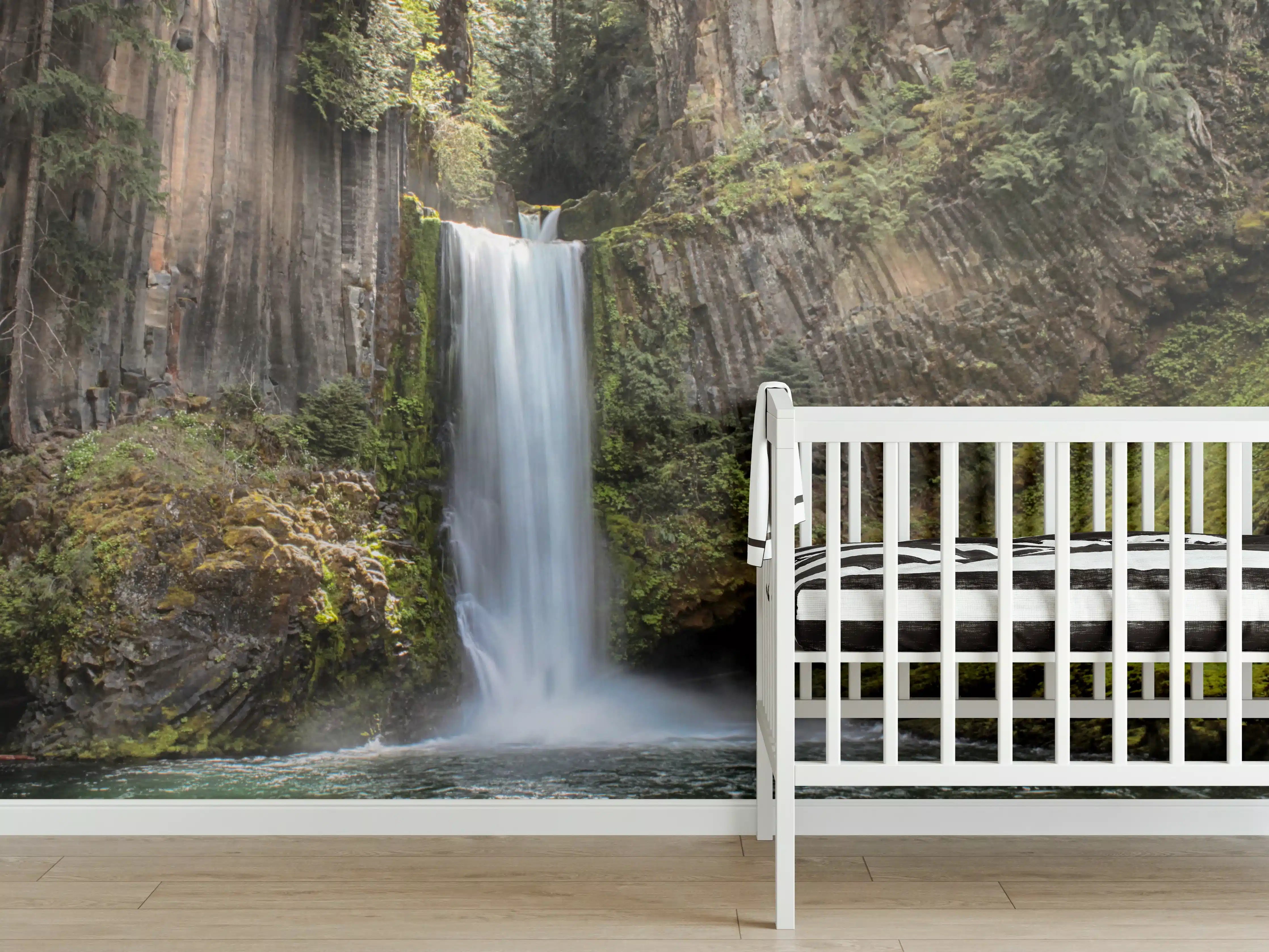 Babyzimmer Wandgestaltung - Friedliche Tokatee Falls