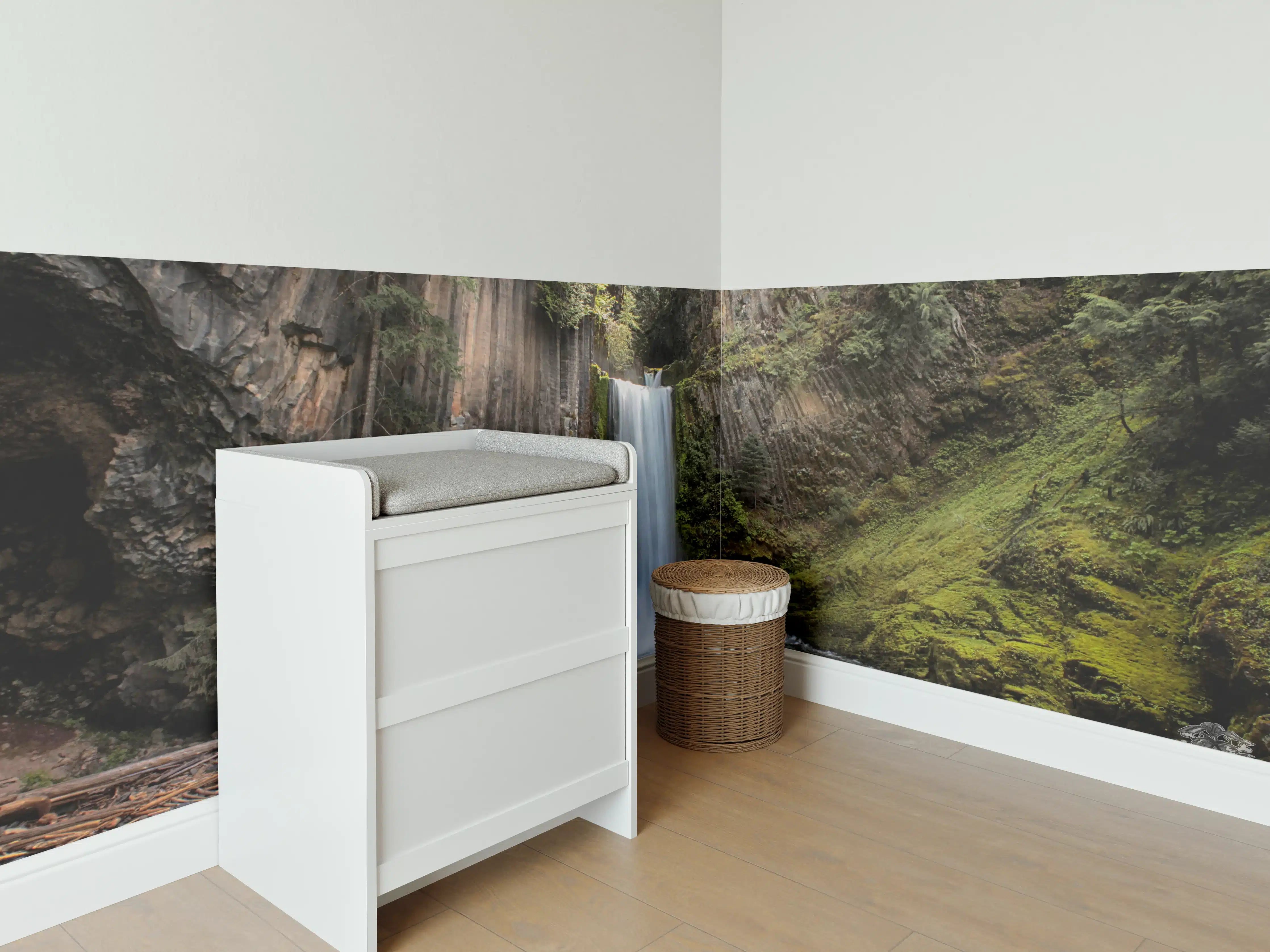Babyzimmer Wandgestaltung - Friedliche Tokatee Falls