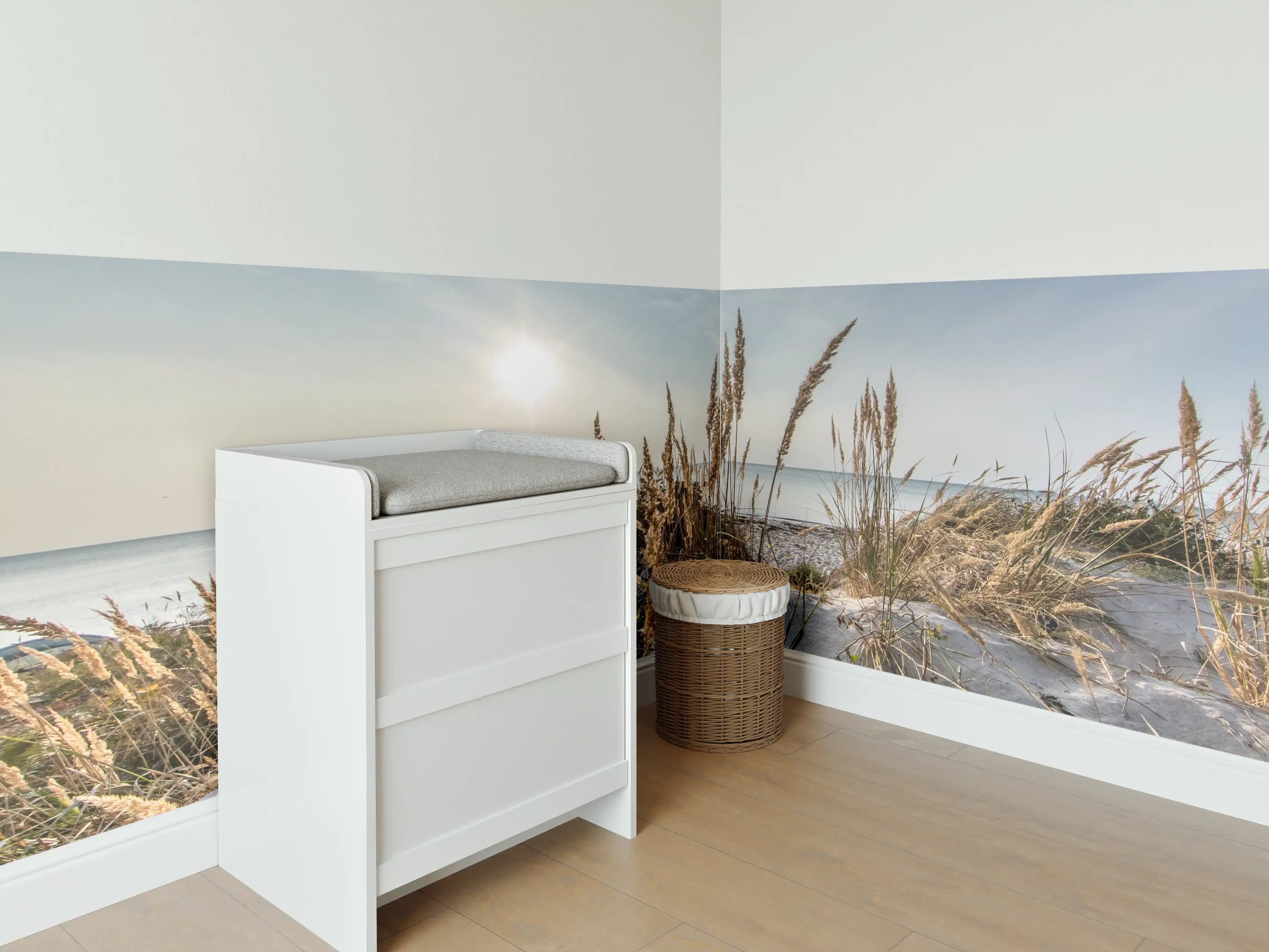 Babyzimmer Wandgestaltung - Friedlicher Ausblick an der Ostseeküste