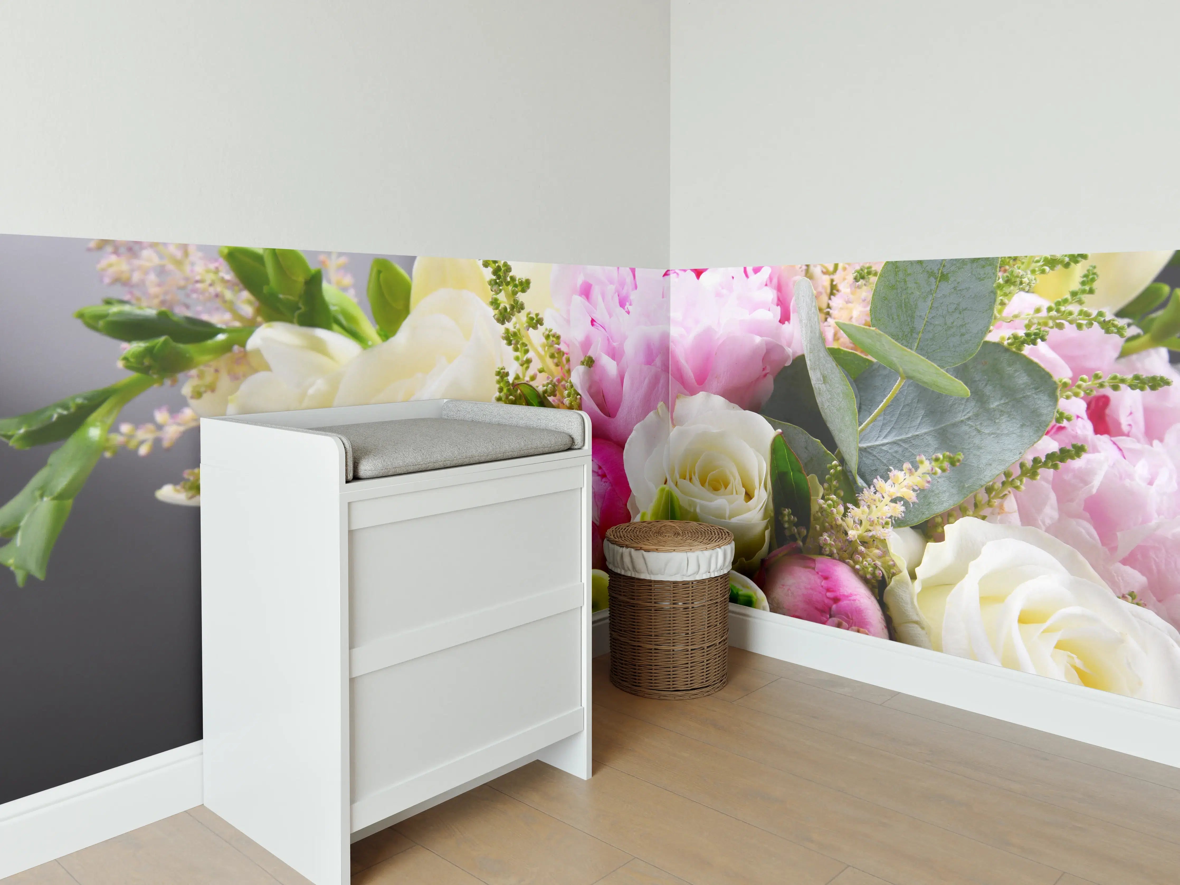 Babyzimmer Wandgestaltung - Frischer Blumenstrauß Mix