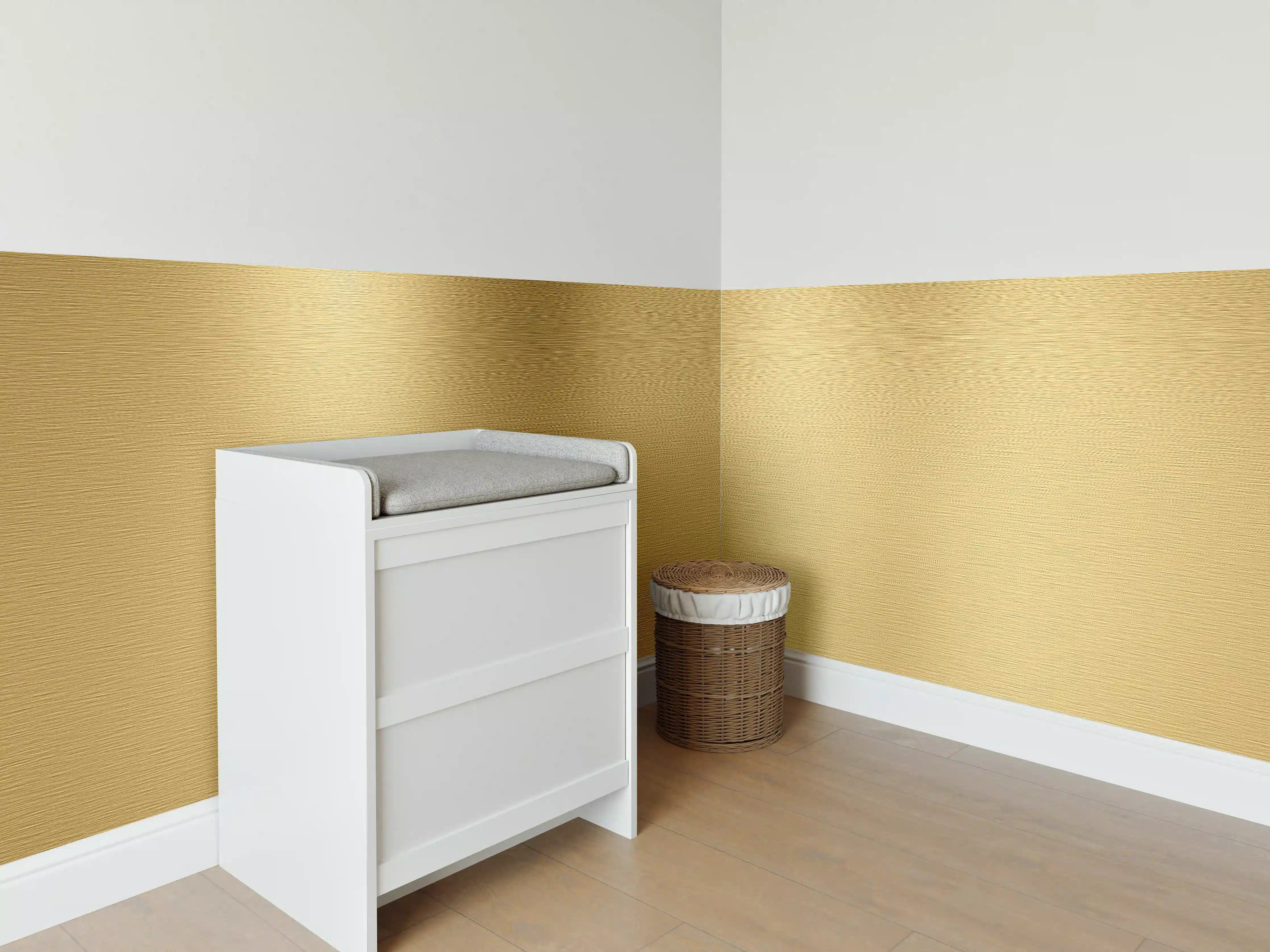 Babyzimmer Wandgestaltung - Gebürstetes Gold