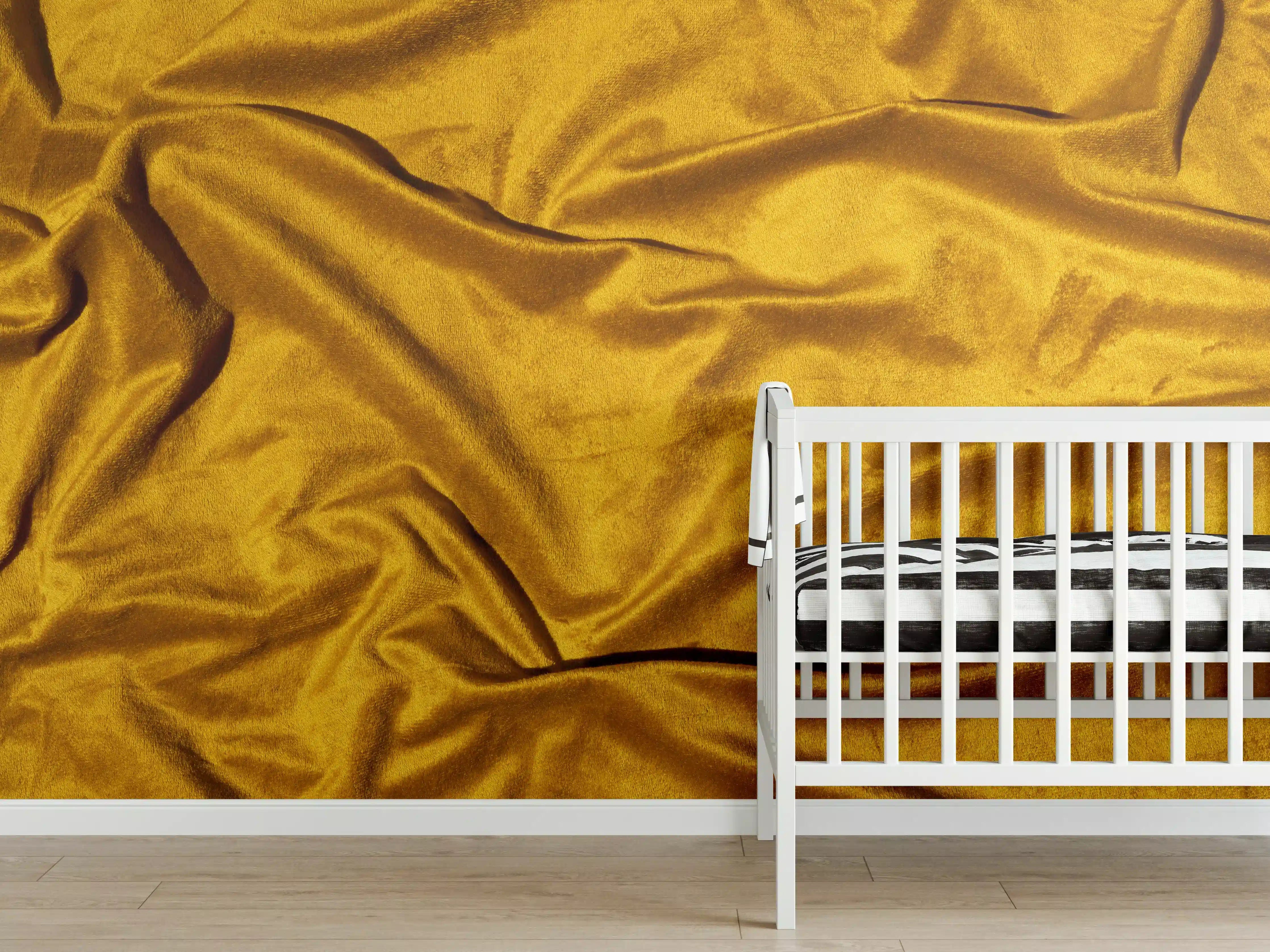 Babyzimmer Wandgestaltung - Gelbe Satin Seide