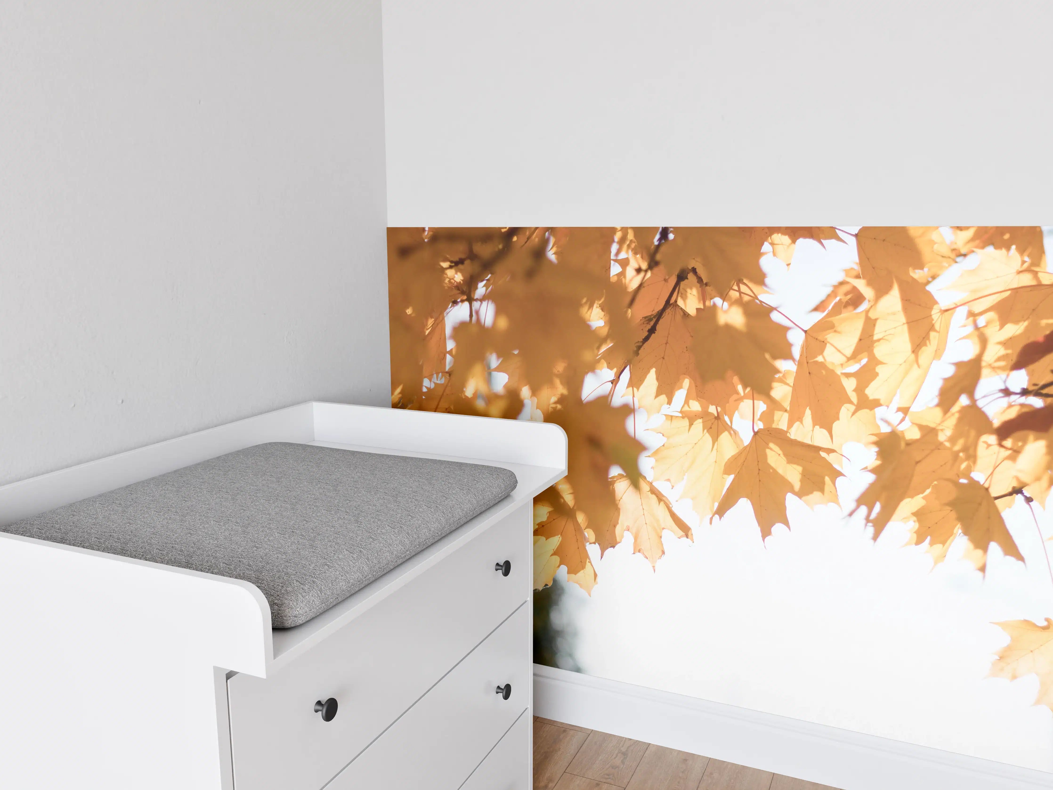 Babyzimmer Wandgestaltung - Gelben Ahornblättern im Herbst