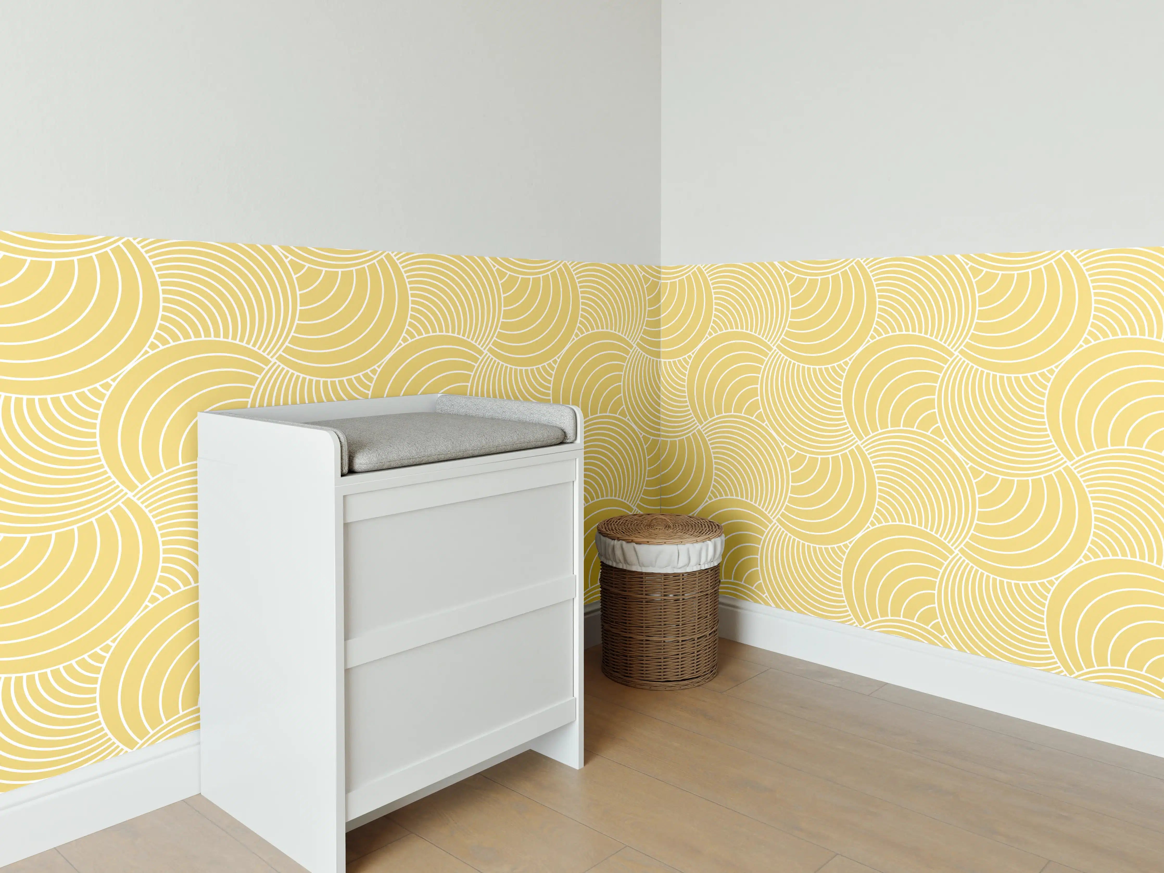 Babyzimmer Wandgestaltung - Gelbes Wellenmuster mit Goldakzenten