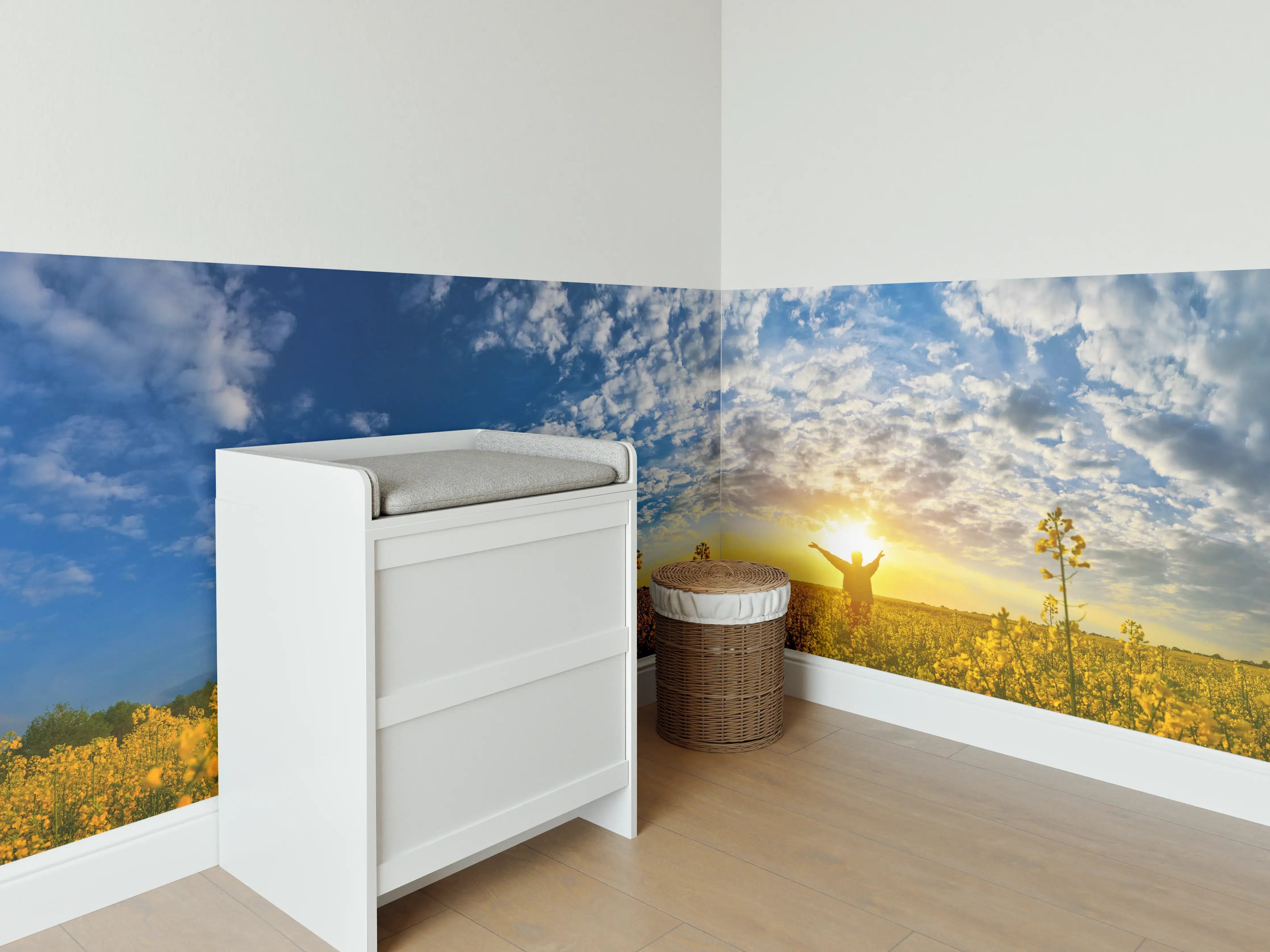 Babyzimmer Wandgestaltung - Gelbliches Blumenfeld am Morgen
