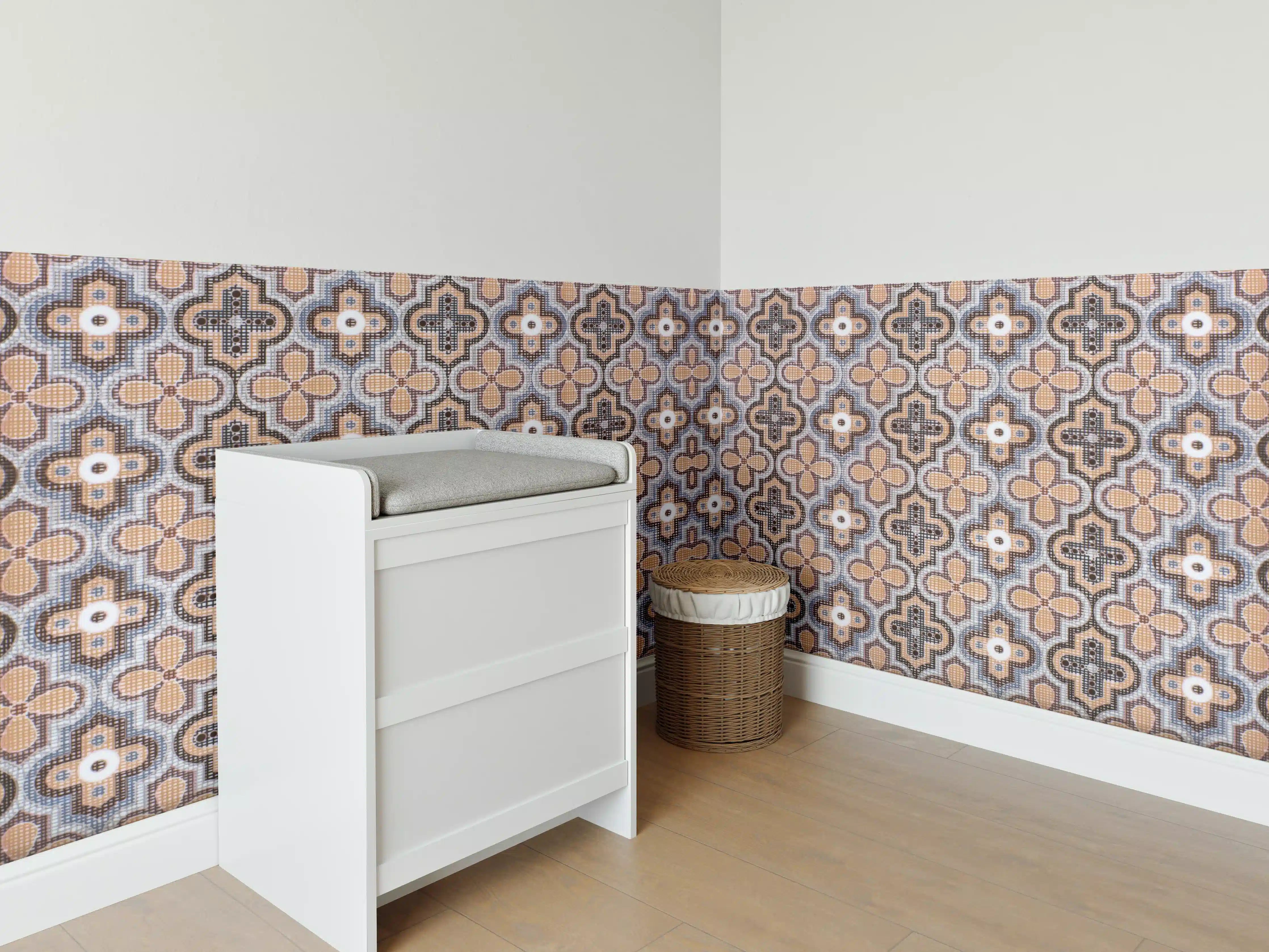 Babyzimmer Wandgestaltung - Geometrisches Retro-Muster