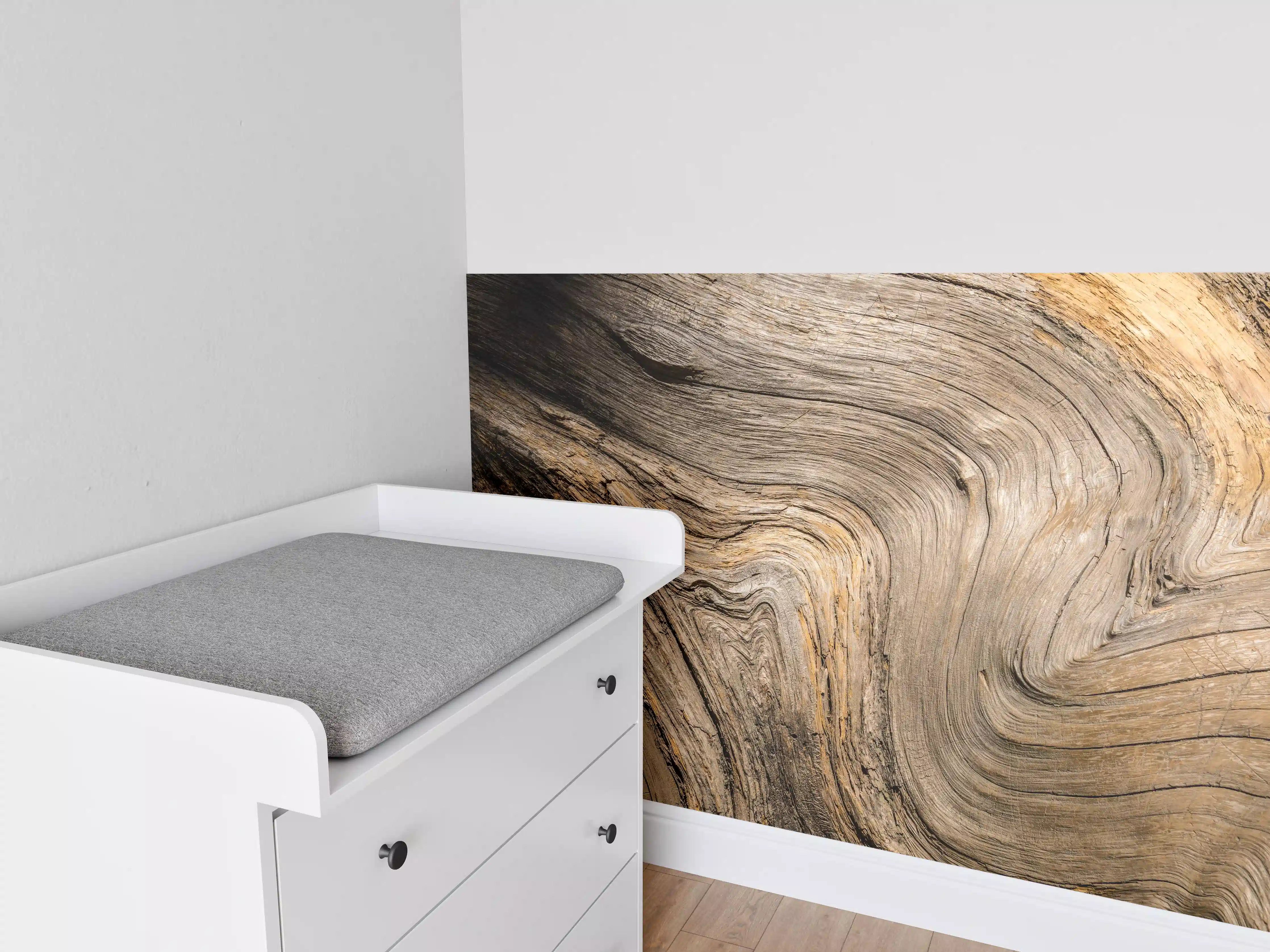 Babyzimmer Wandgestaltung - Geschwungenes Naturholz