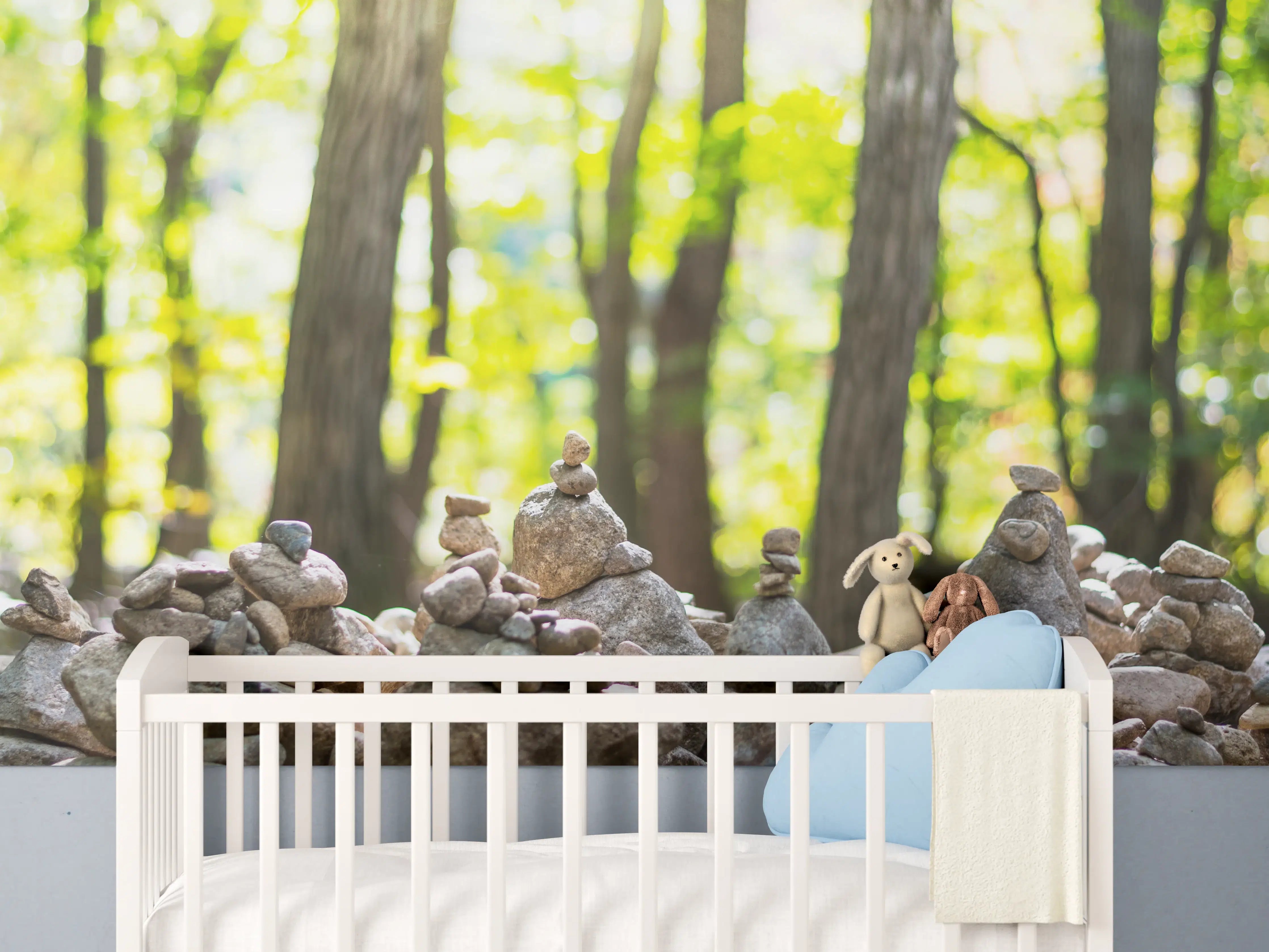 Babyzimmer Wandgestaltung - Gestapelte Steine mit Waldhintergrund