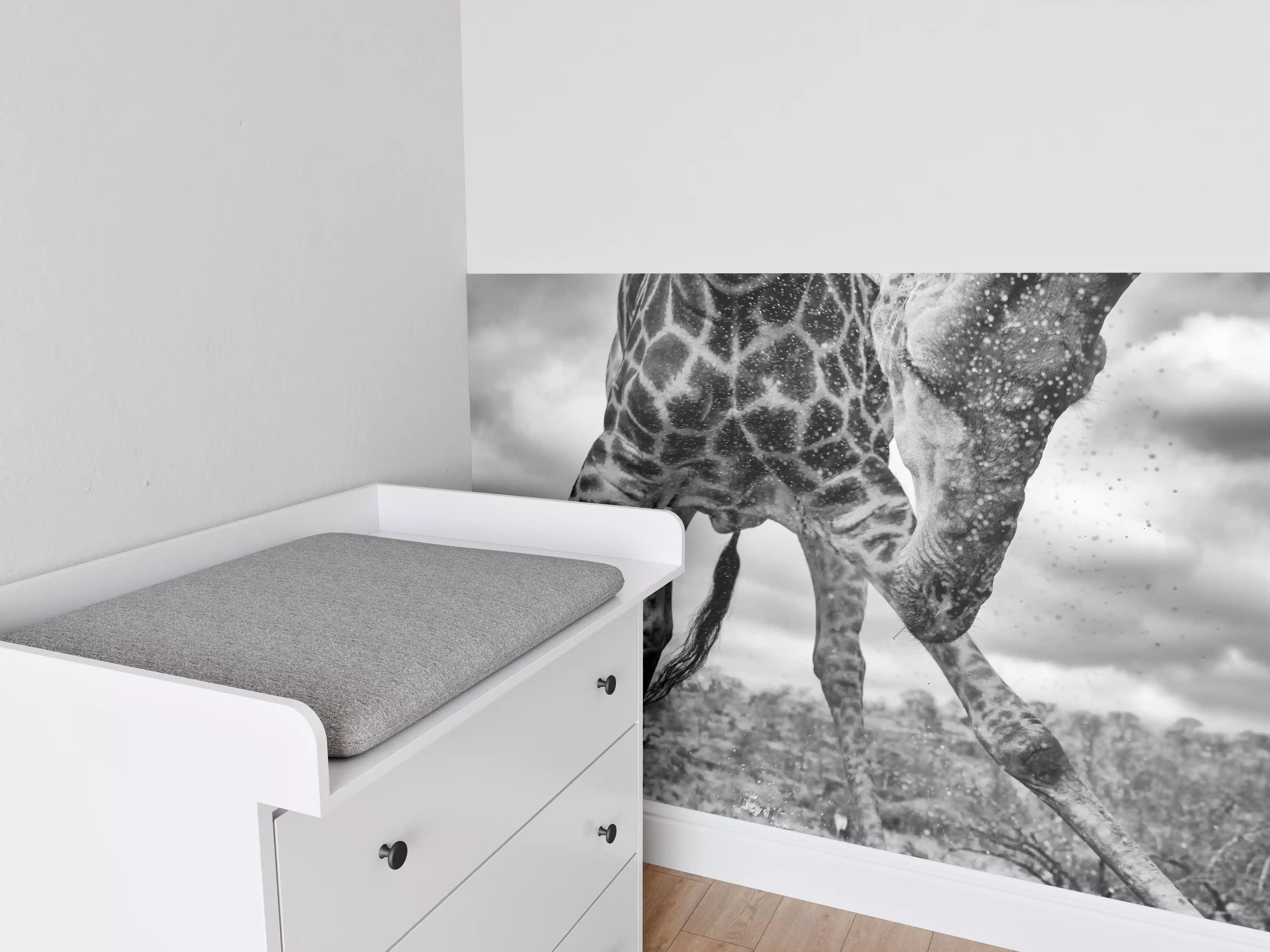 Babyzimmer Wandgestaltung - Giraffe Schwarz-Weiß Splish