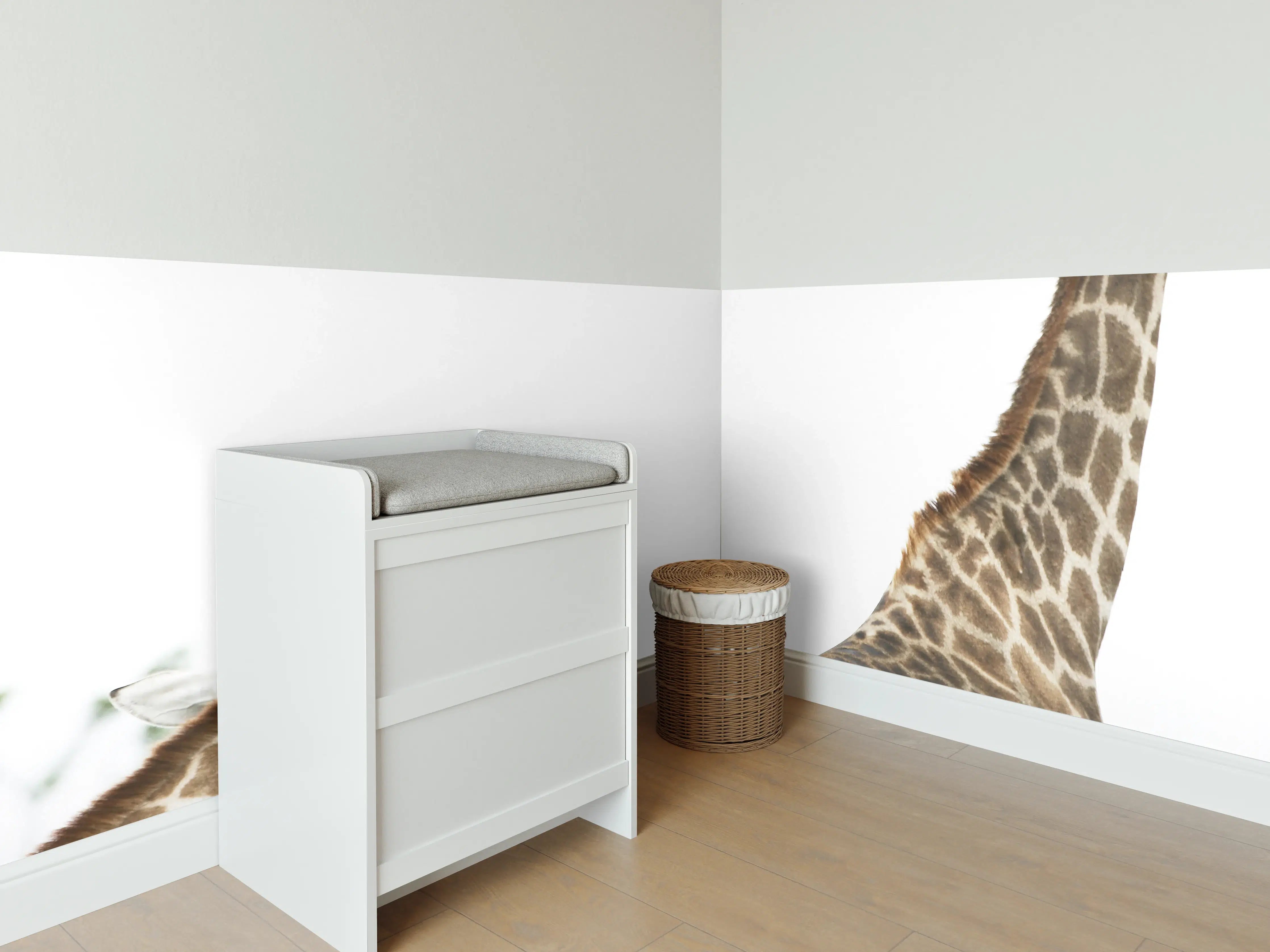 Babyzimmer Wandgestaltung - Giraffen Familie - hell