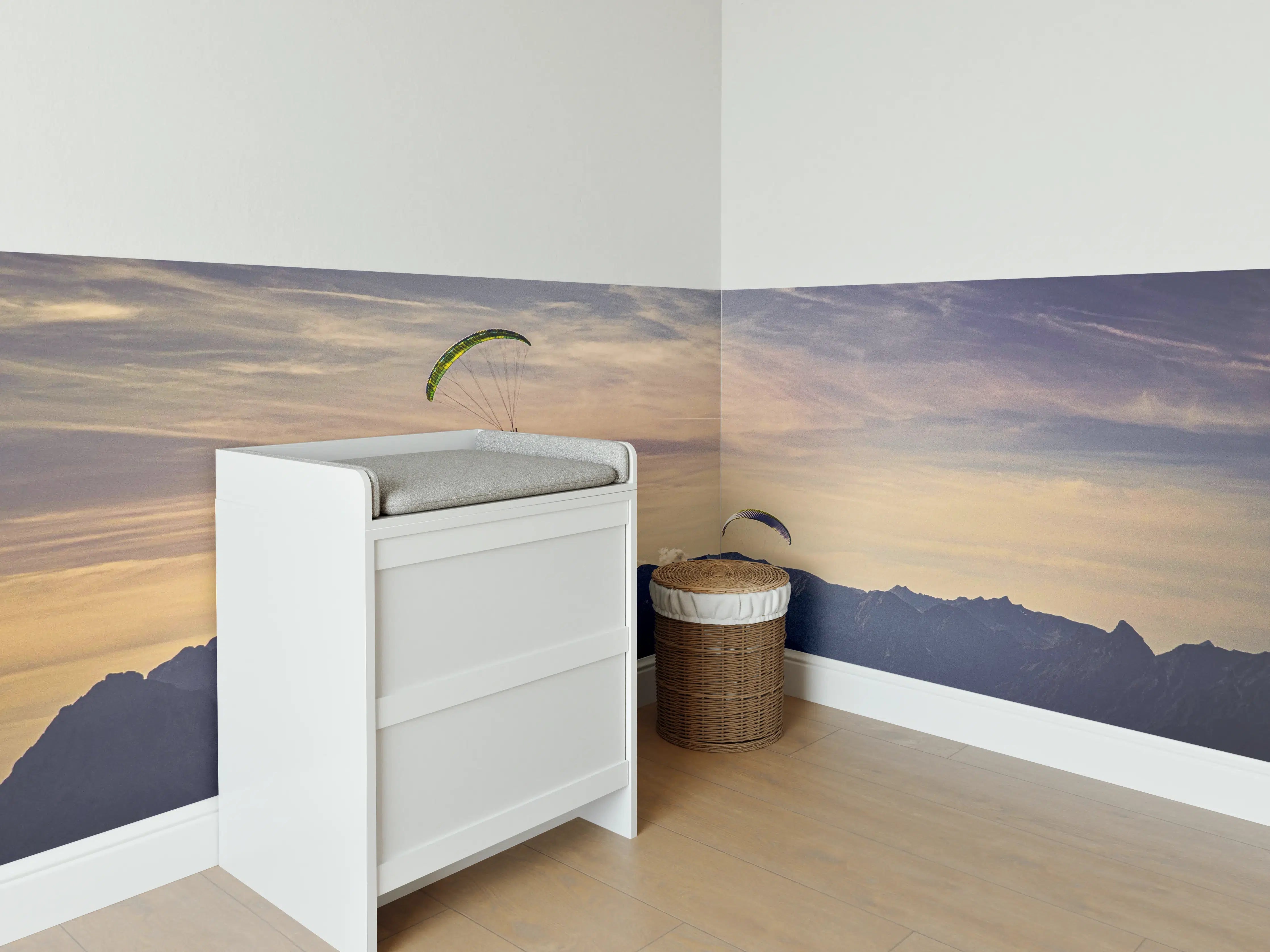 Babyzimmer Wandgestaltung - Gleitschirmfliegen in Österreich