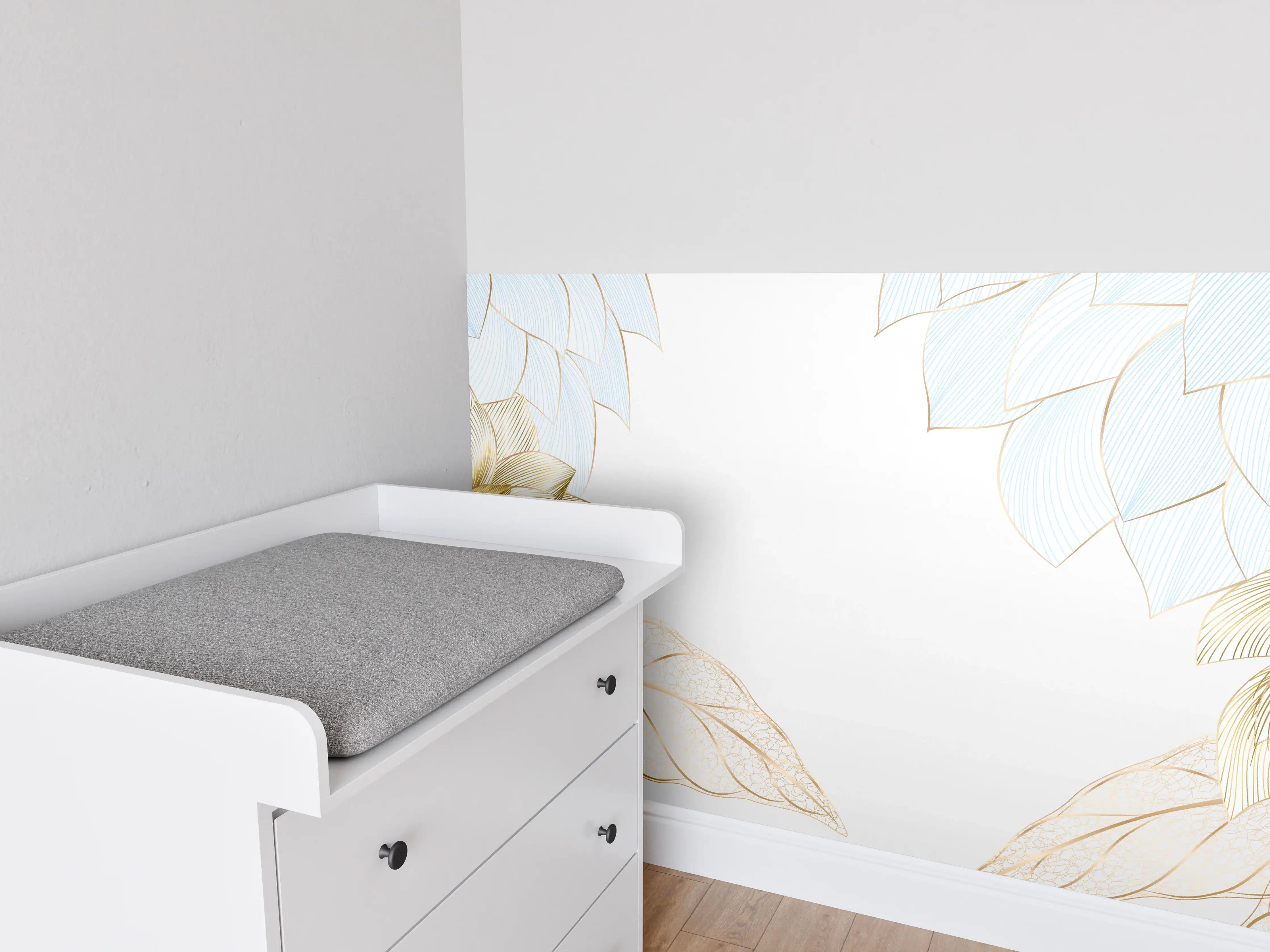 Babyzimmer Wandgestaltung - Gold-Weiß Floral Design