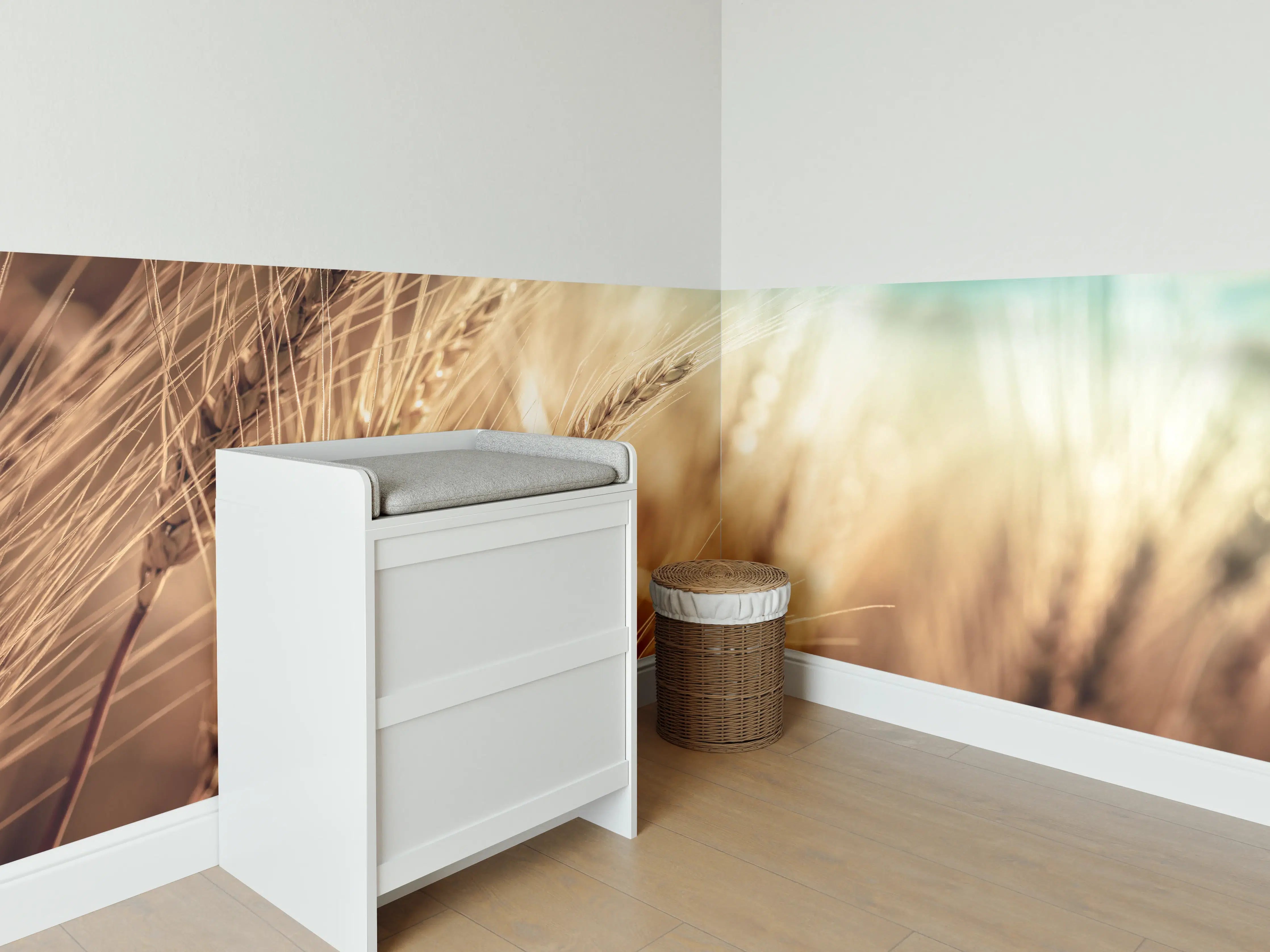 Babyzimmer Wandgestaltung - Goldene Getreideähren im Sonnenlicht