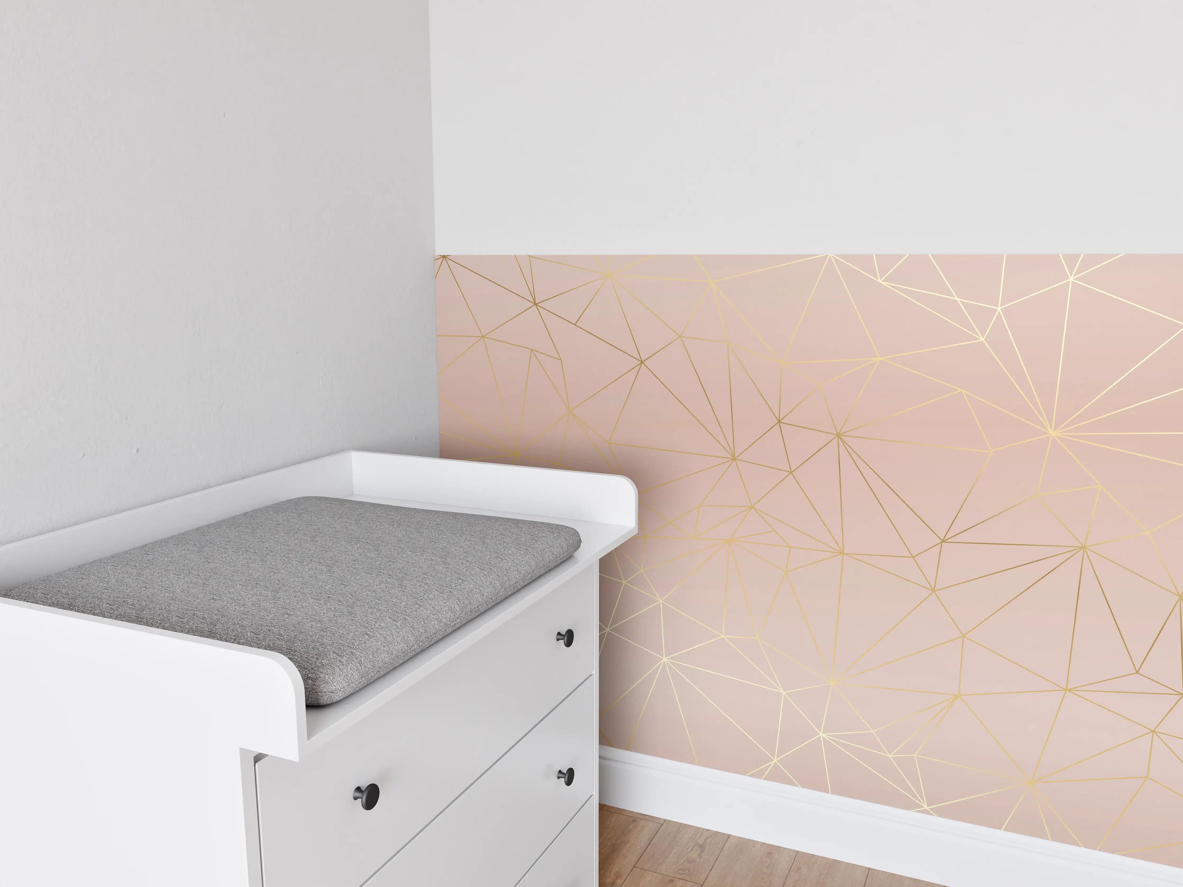 Babyzimmer Wandgestaltung - Goldene Linien auf Beige Hintergrund