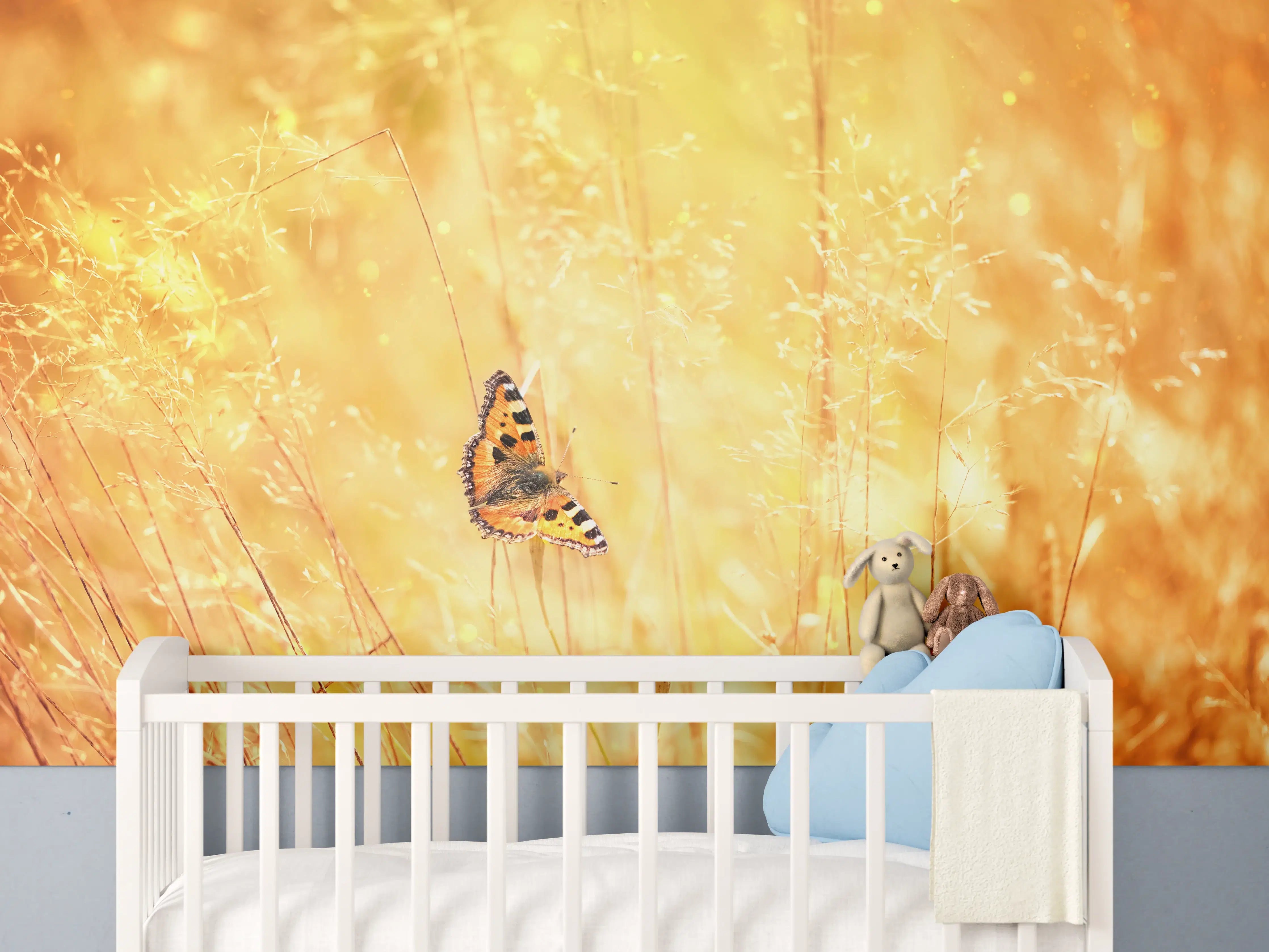 Babyzimmer Wandgestaltung - Goldener Sonnenuntergang mit Schmetterling