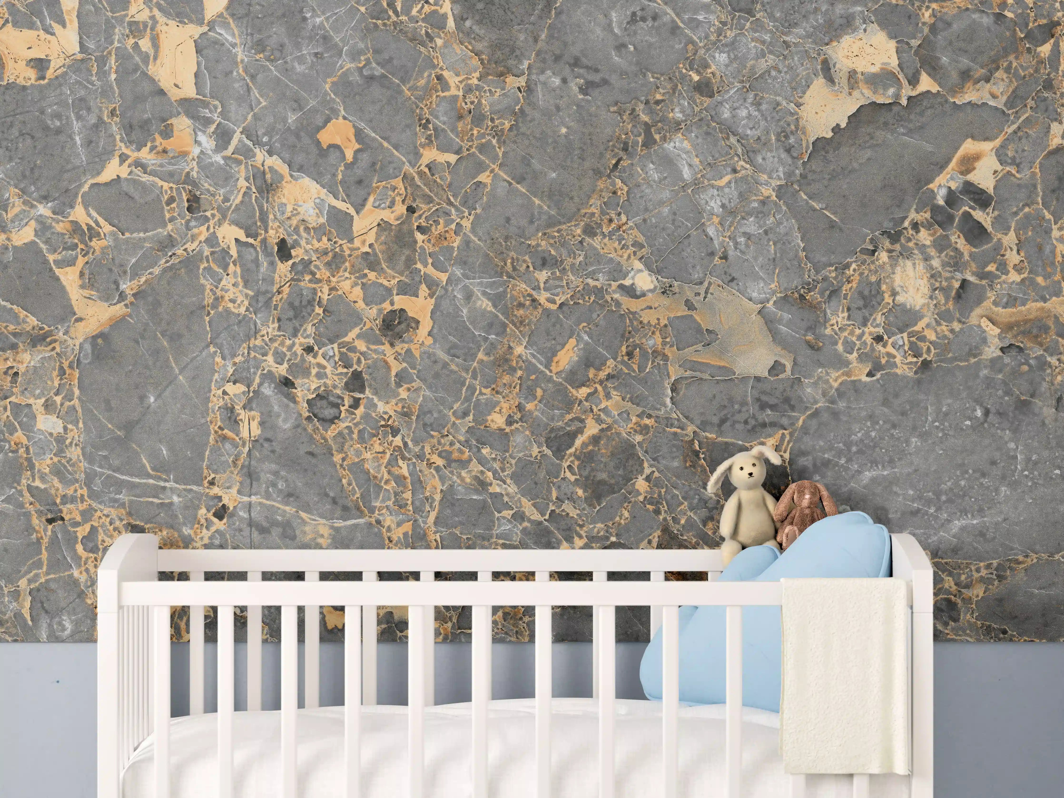 Babyzimmer Wandgestaltung - Gräulicher Marmor mit goldenen Adern