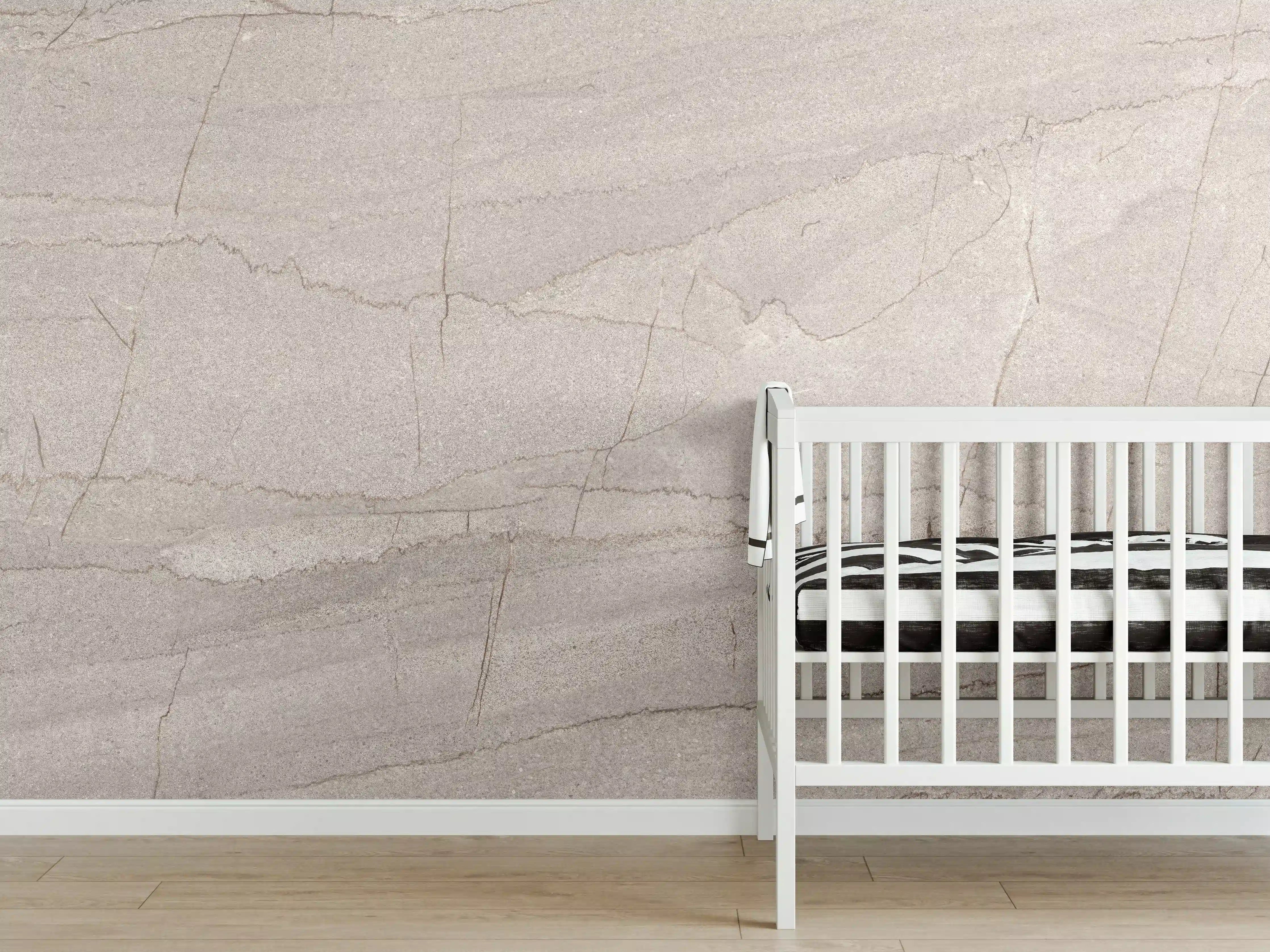 Babyzimmer Wandgestaltung - Gräulicher rissiger Marmor