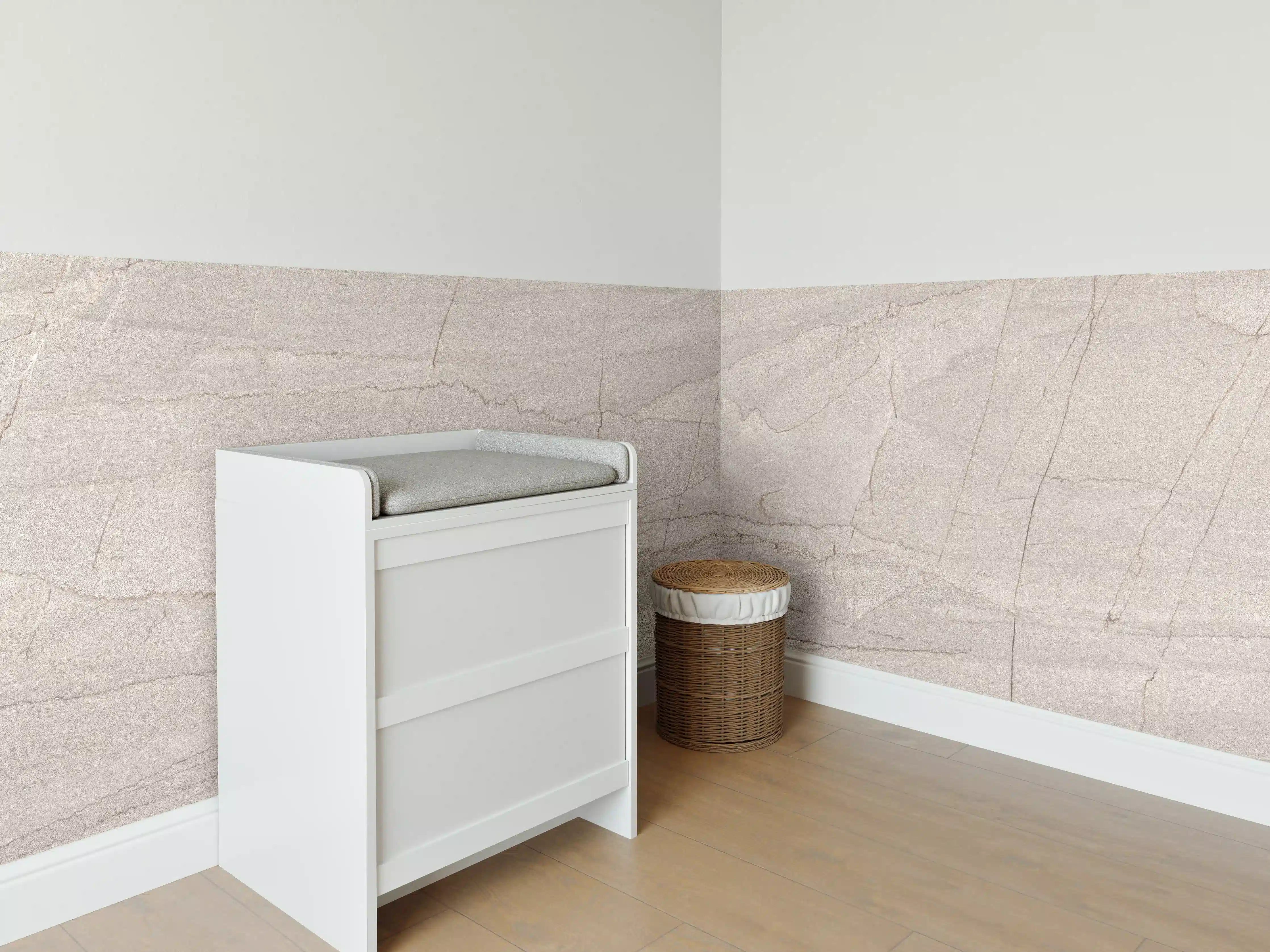 Babyzimmer Wandgestaltung - Gräulicher rissiger Marmor