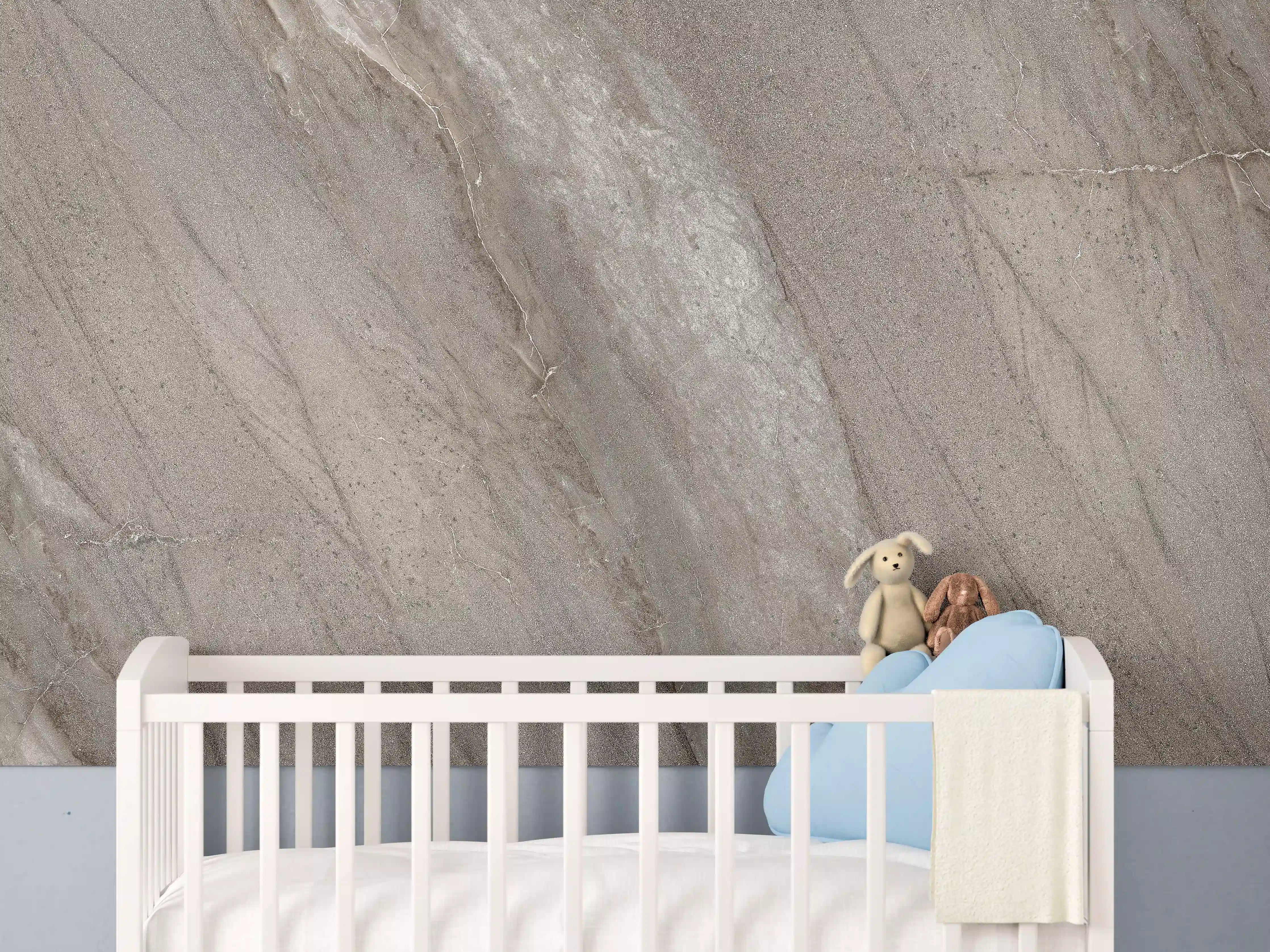 Babyzimmer Wandgestaltung - Gräulicher rissiger Tonstein