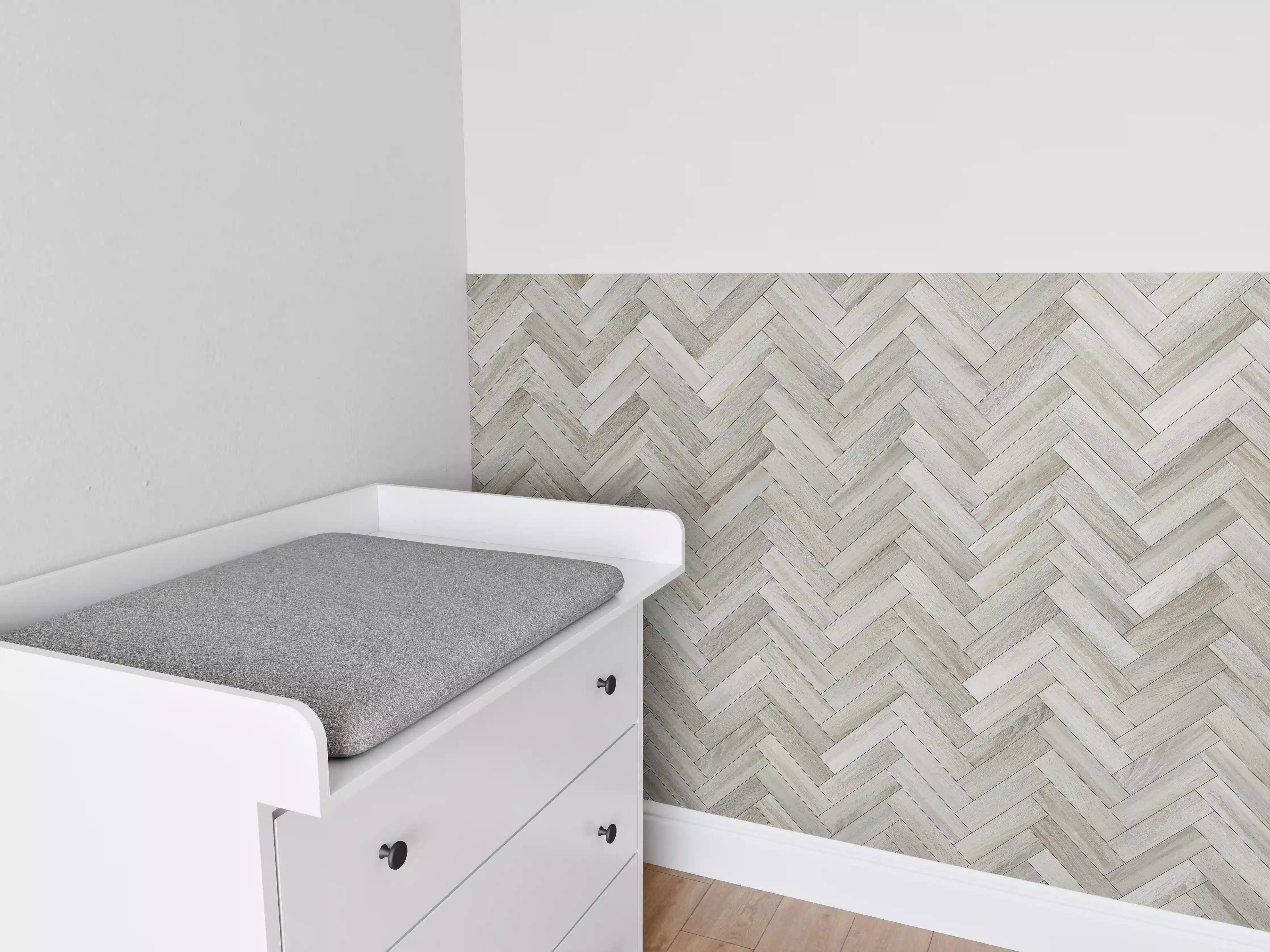 Babyzimmer Wandgestaltung - Gräuliches Rechtecks Holzmuster