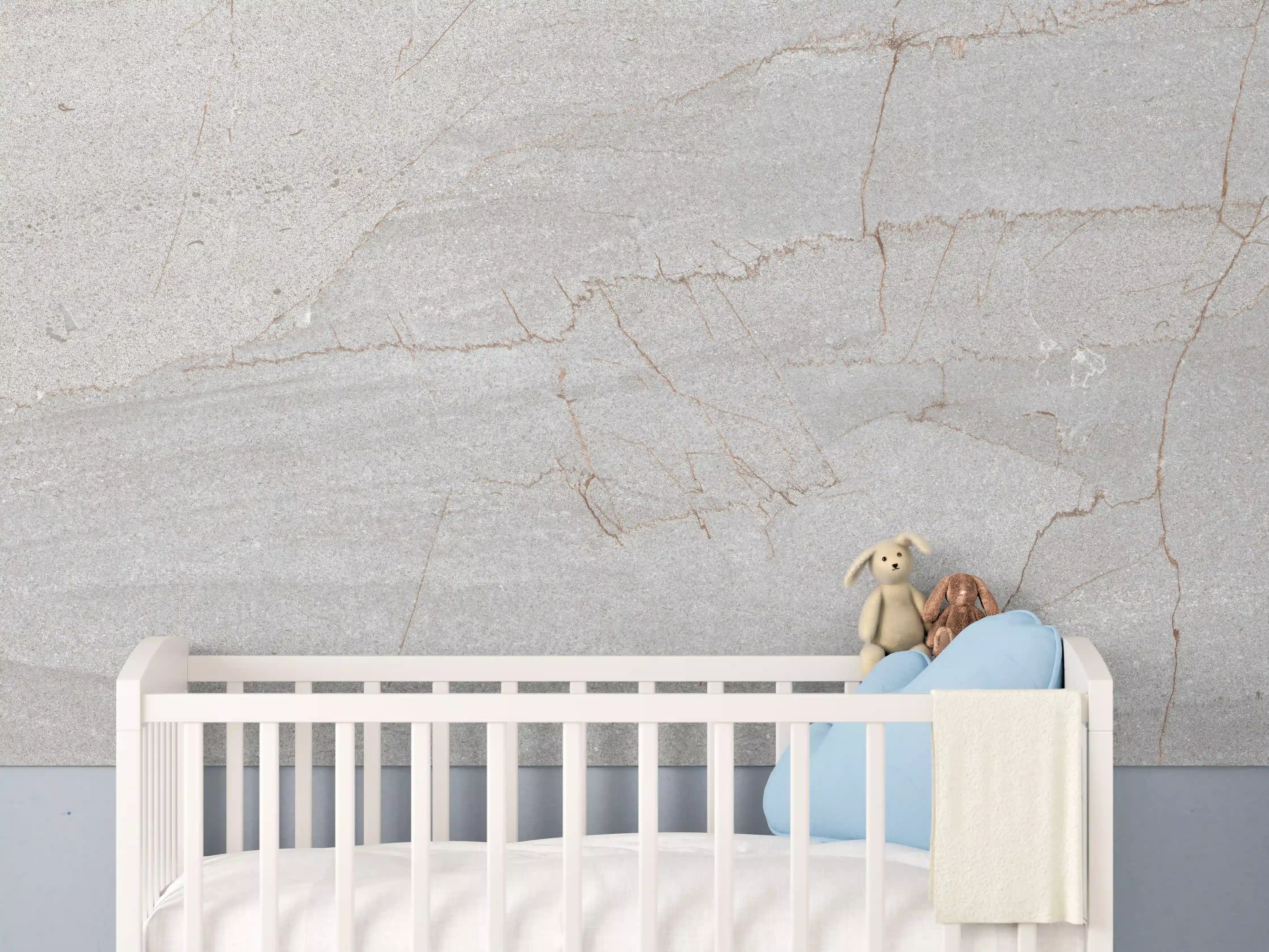 Babyzimmer Wandgestaltung - Gräuliches rissiges Marmormuster 