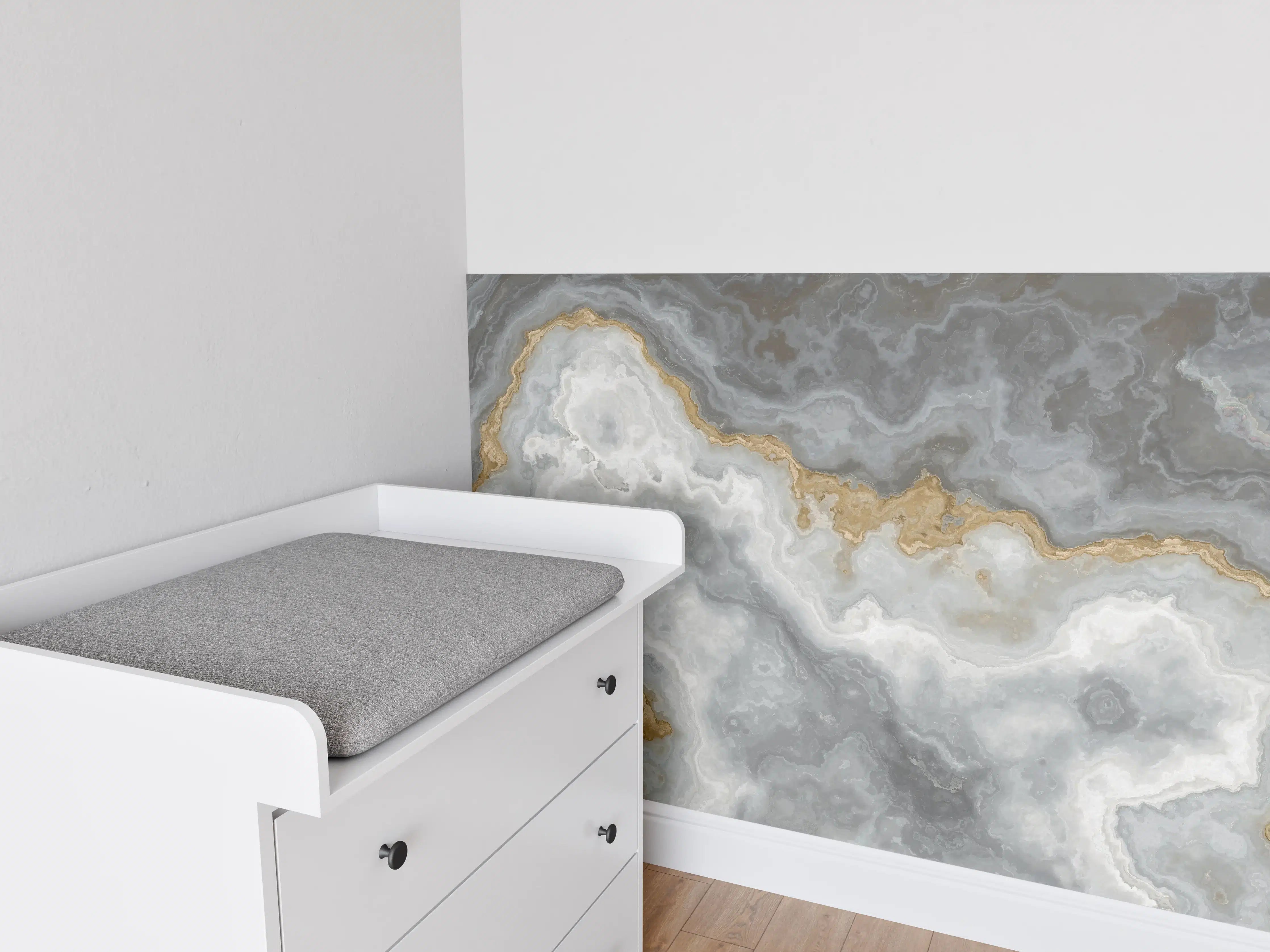 Babyzimmer Wandgestaltung - Grau-weißes Marmormuster