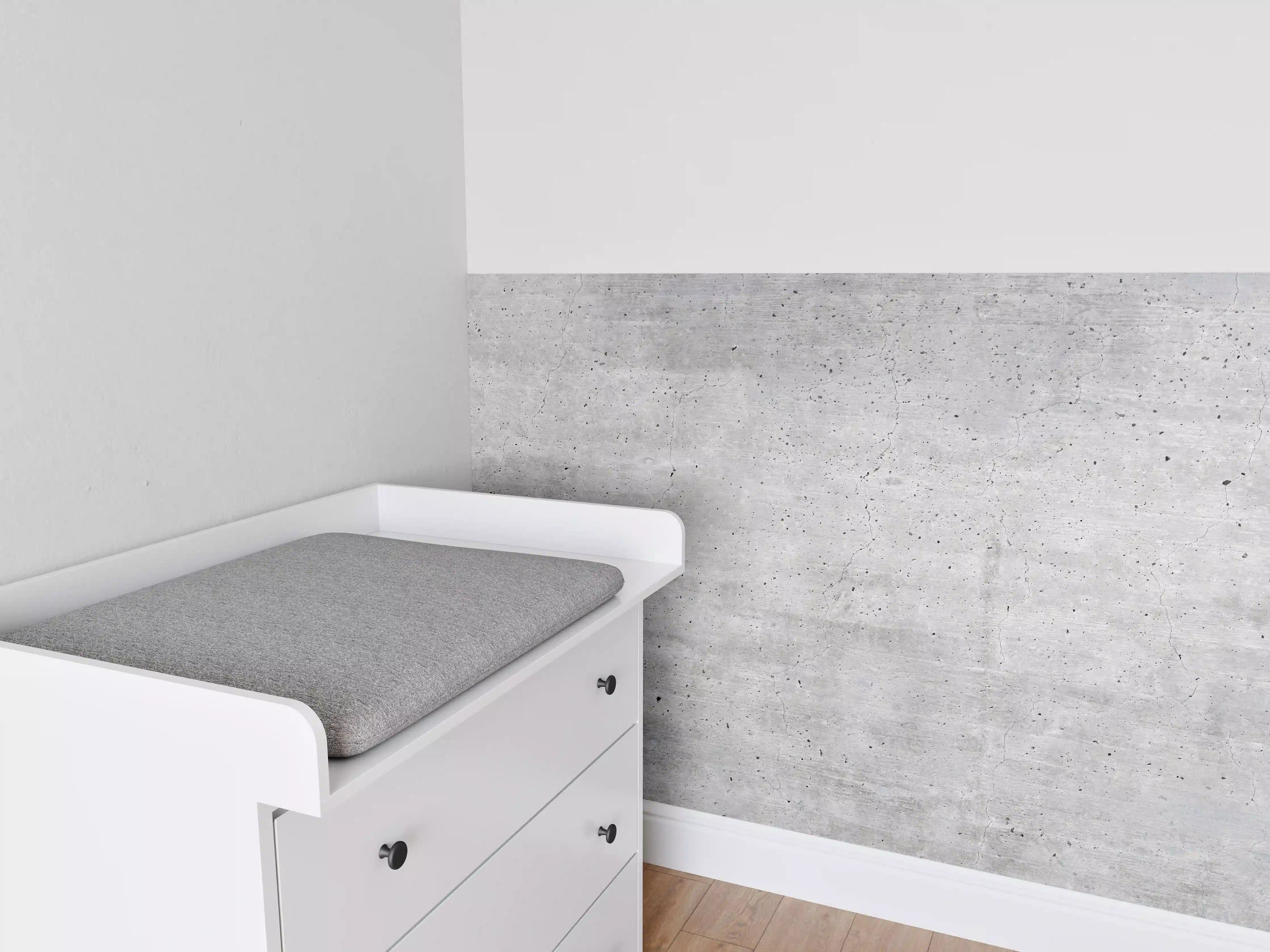 Babyzimmer Wandgestaltung - Graue Betonwand