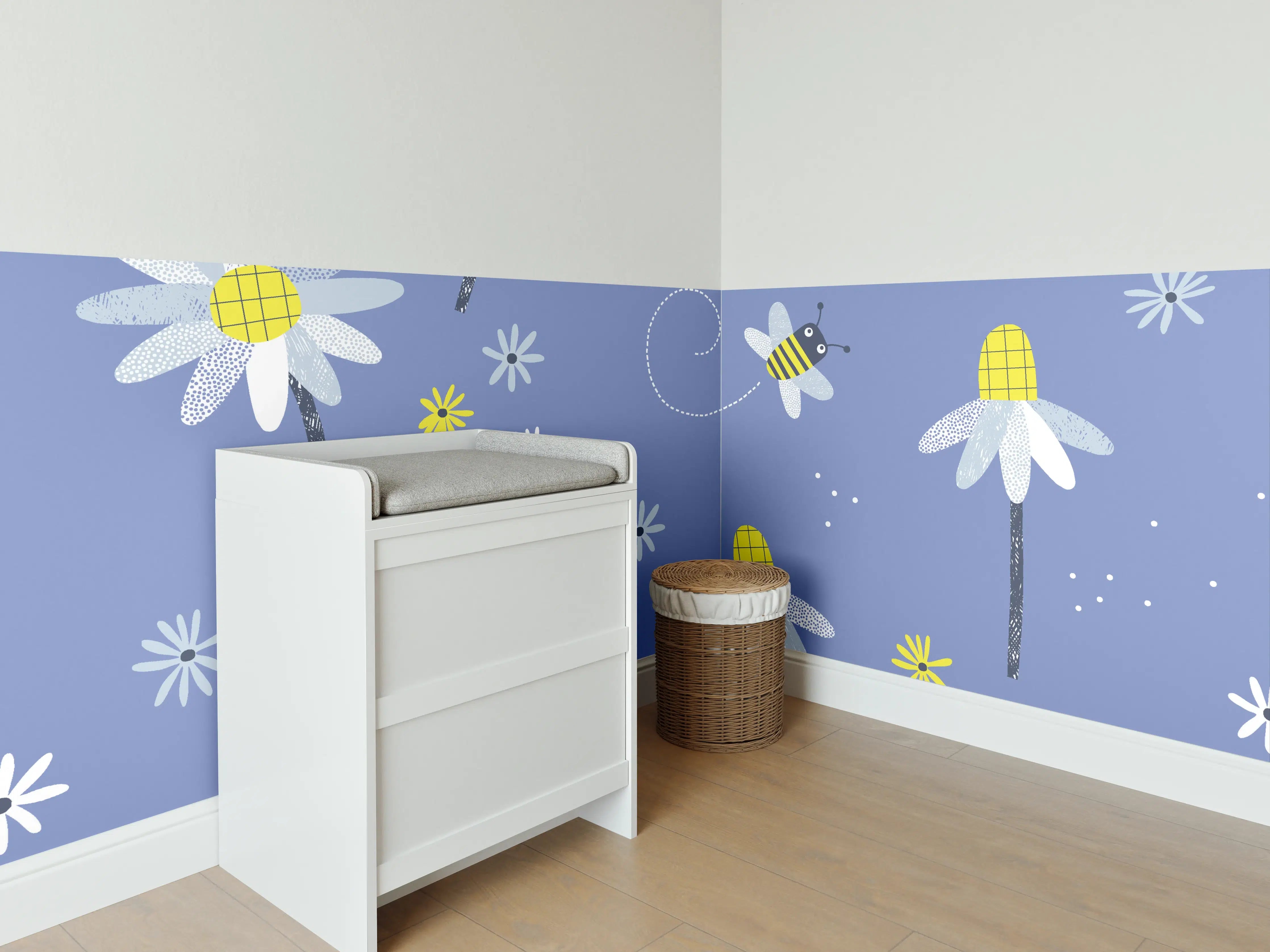 Babyzimmer Wandgestaltung - Graue Blüten und summende Bienen