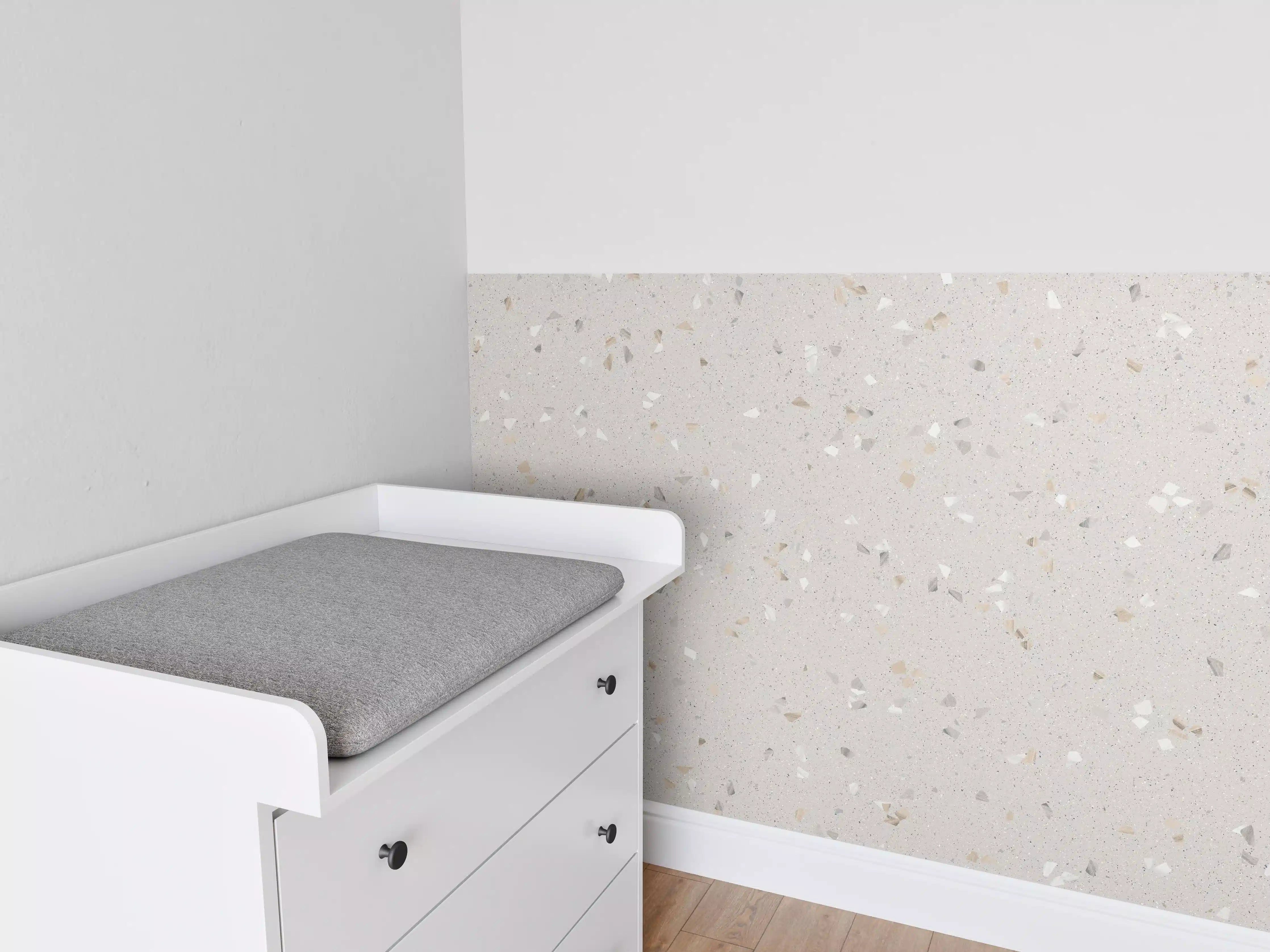 Babyzimmer Wandgestaltung - Graue Mosaiksteine 