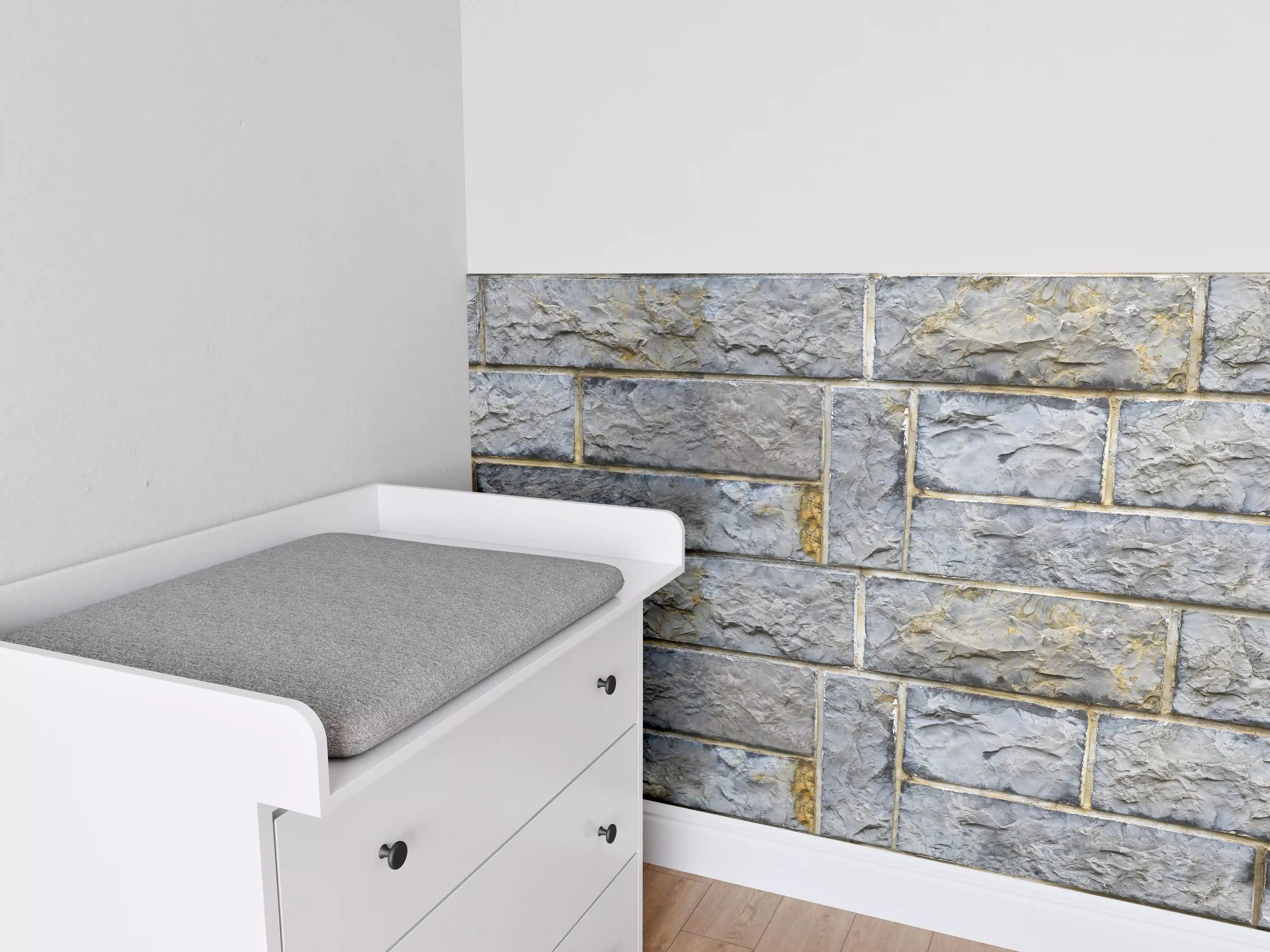 Babyzimmer Wandgestaltung - Graue Schnittsteinmauer