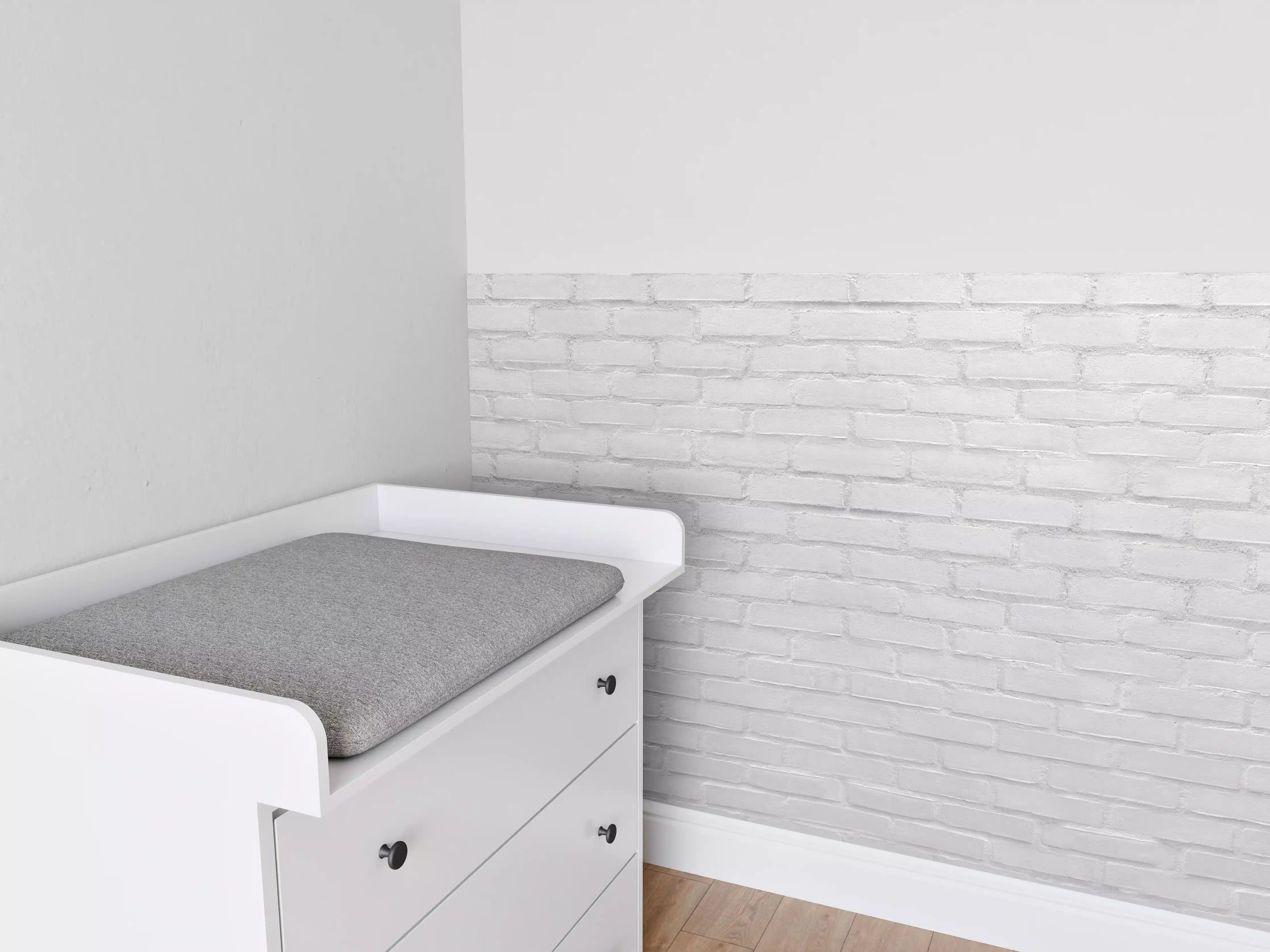 Babyzimmer Wandgestaltung - Graue Ziegelstruktur mit sanfter Textur