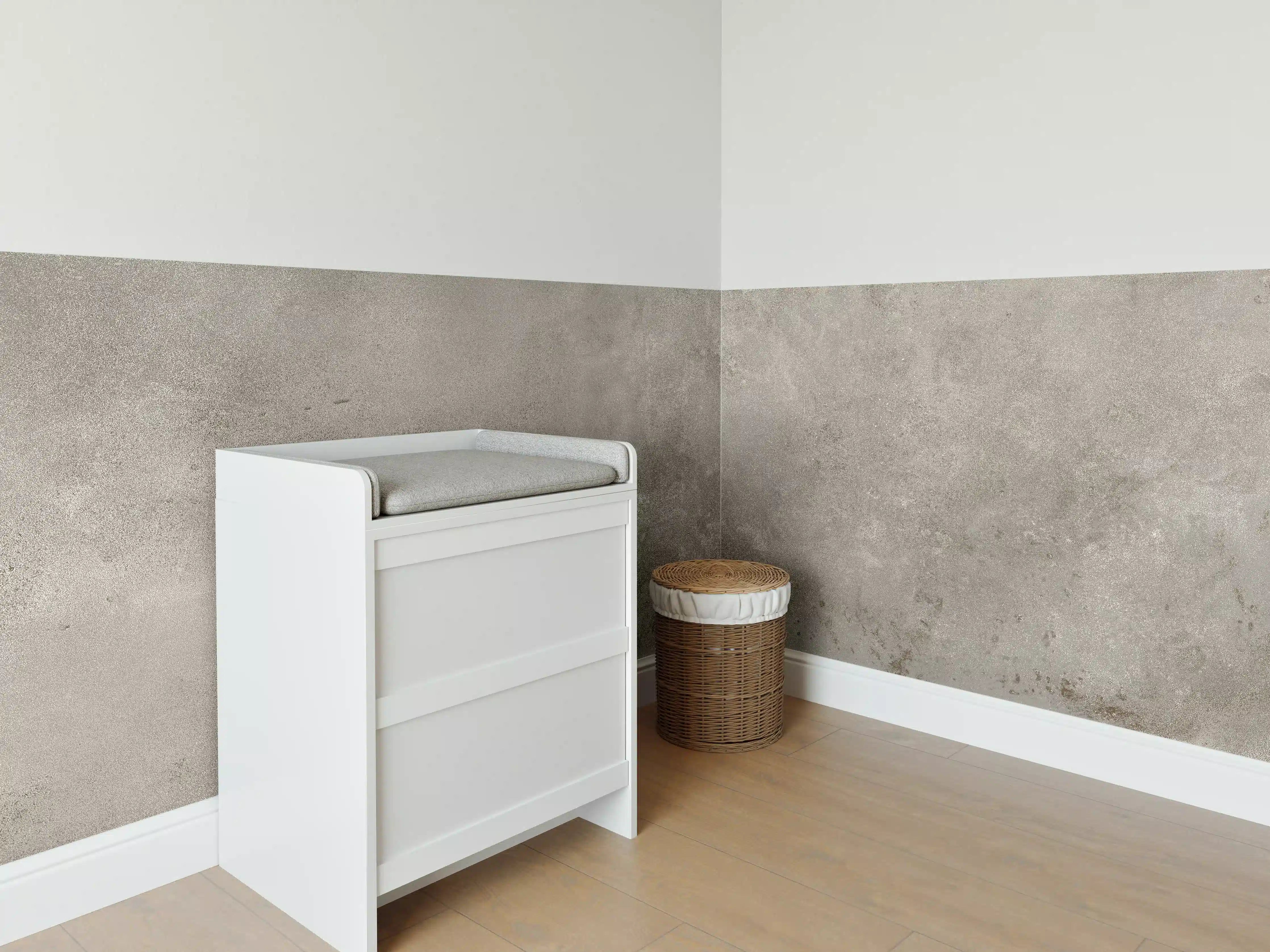 Babyzimmer Wandgestaltung - Graue alte Kalksteinwand