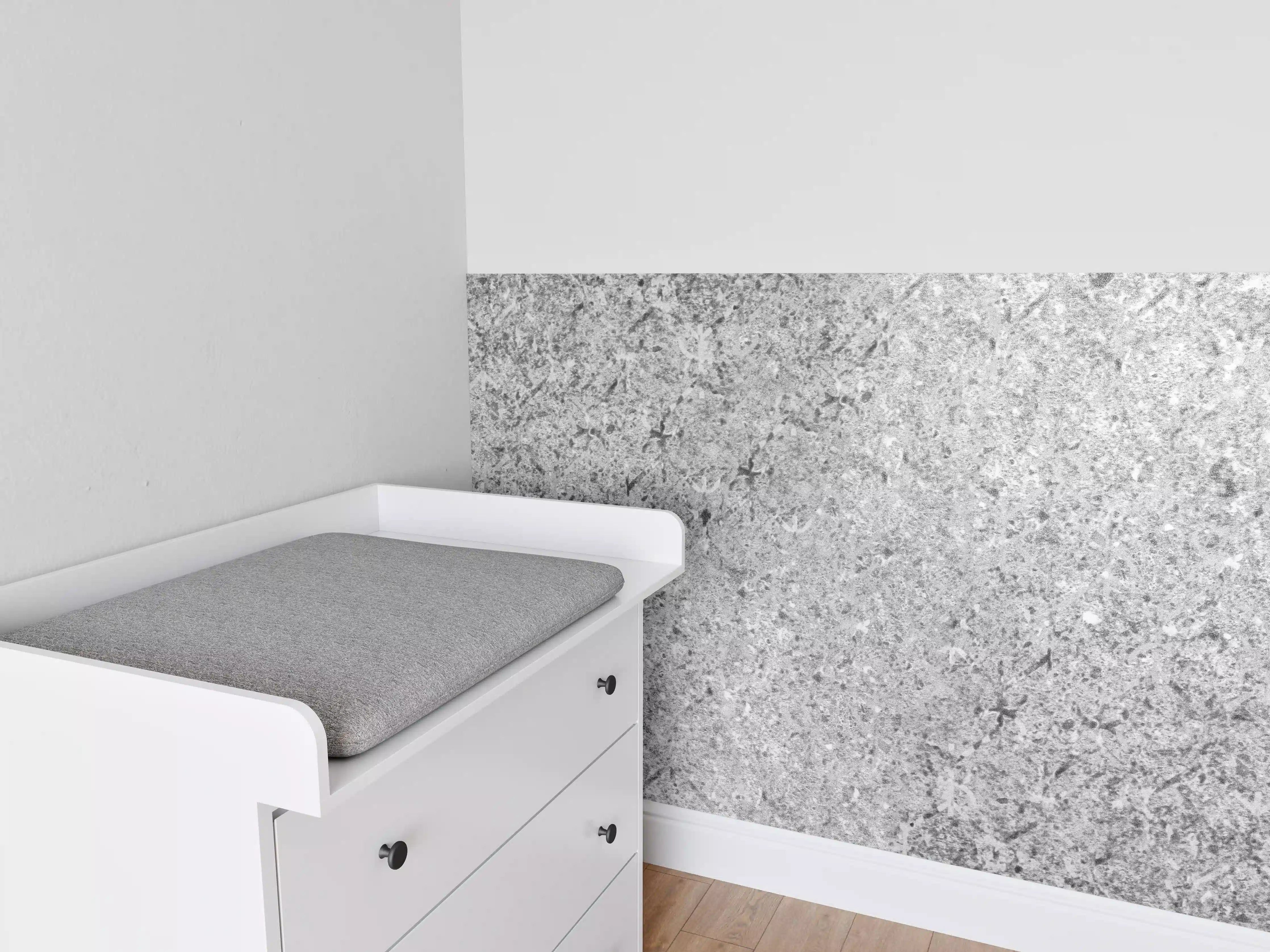 Babyzimmer Wandgestaltung - Graue schäbige Betonwand